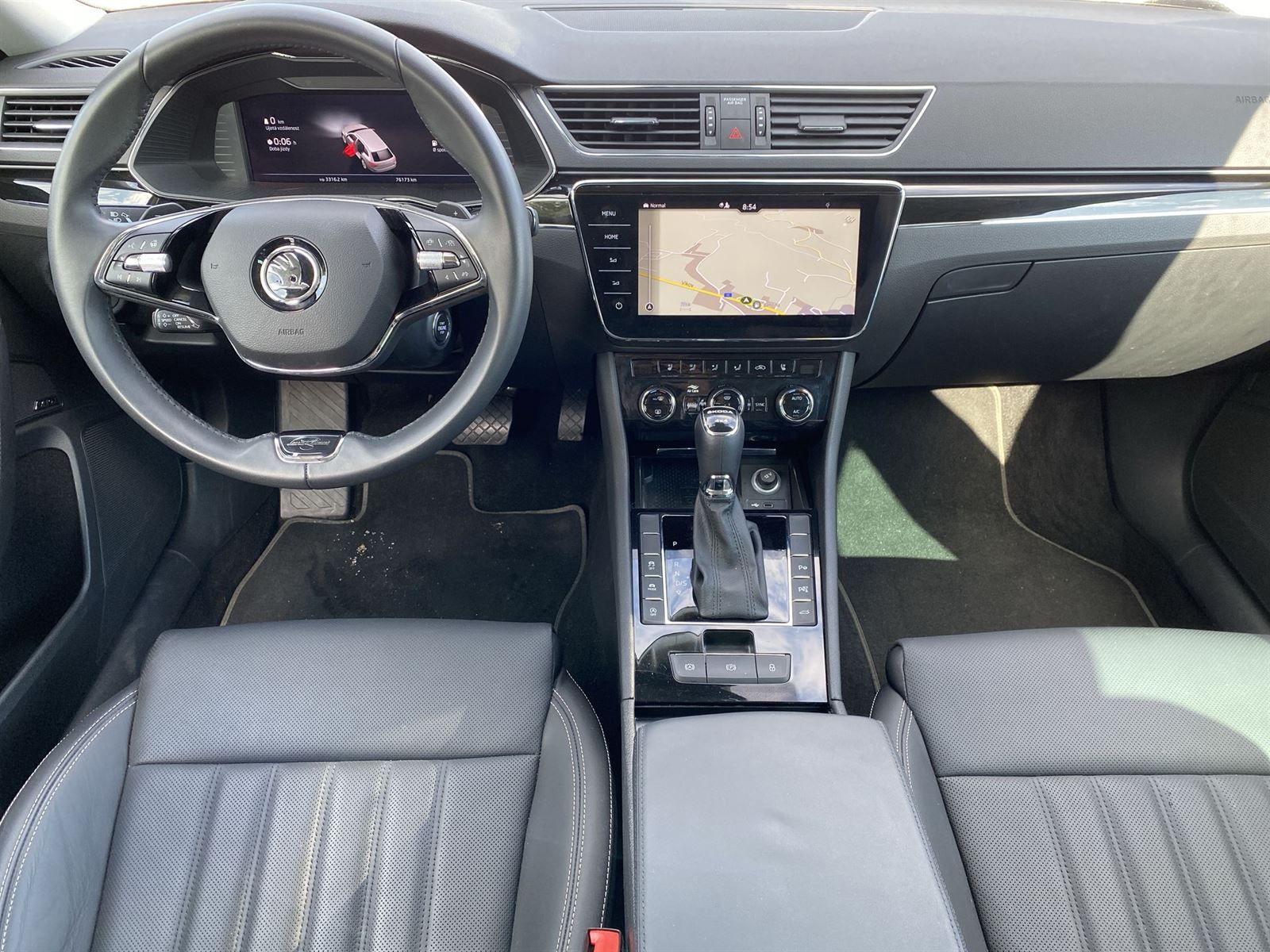 Škoda Superb, Combi 2.0 TDI 4x4 DSG L&K - fotka 5
