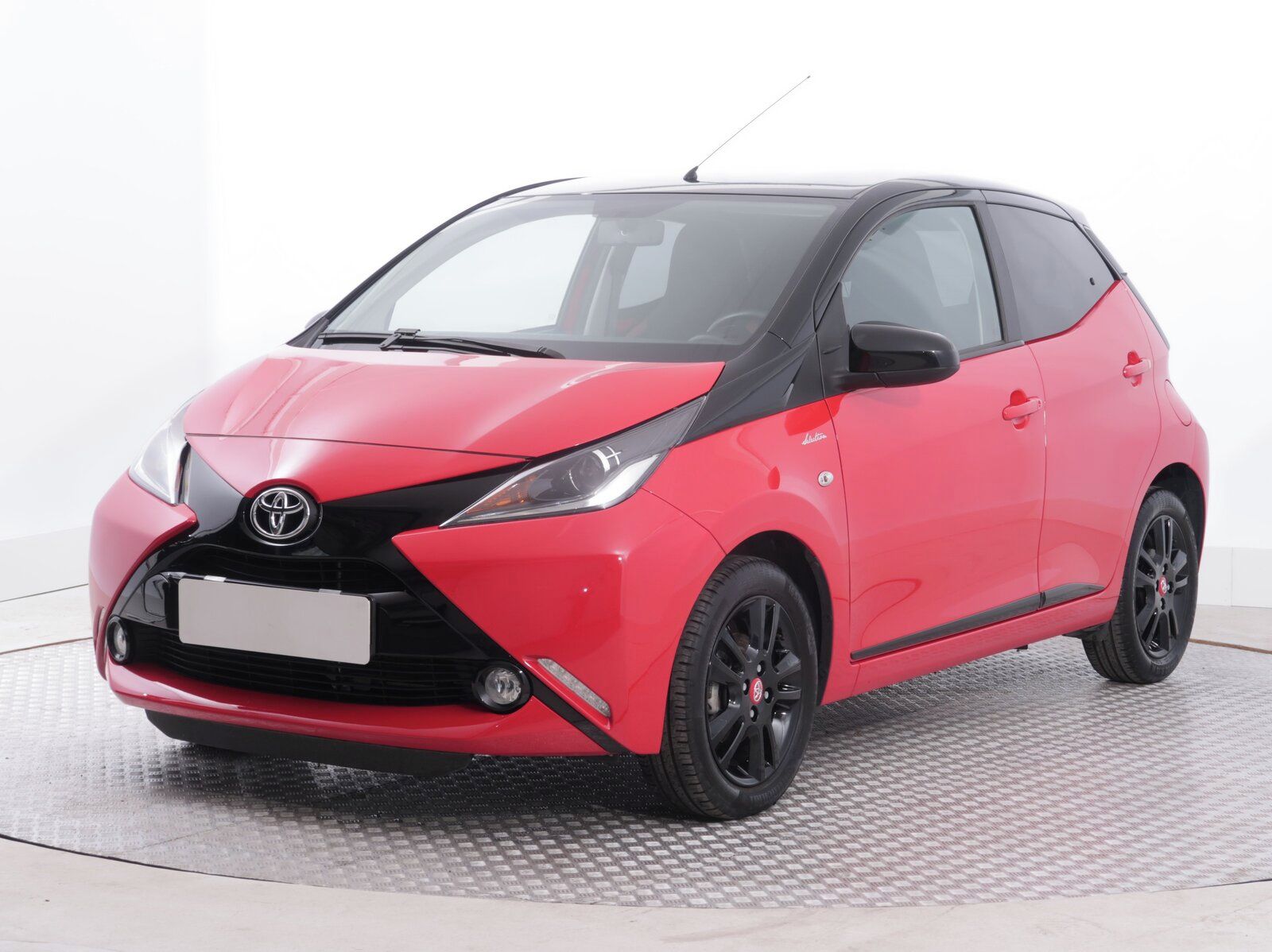 Toyota Aygo, 1.0 VVT-i, Serv.kniha, Klima - fotka 2