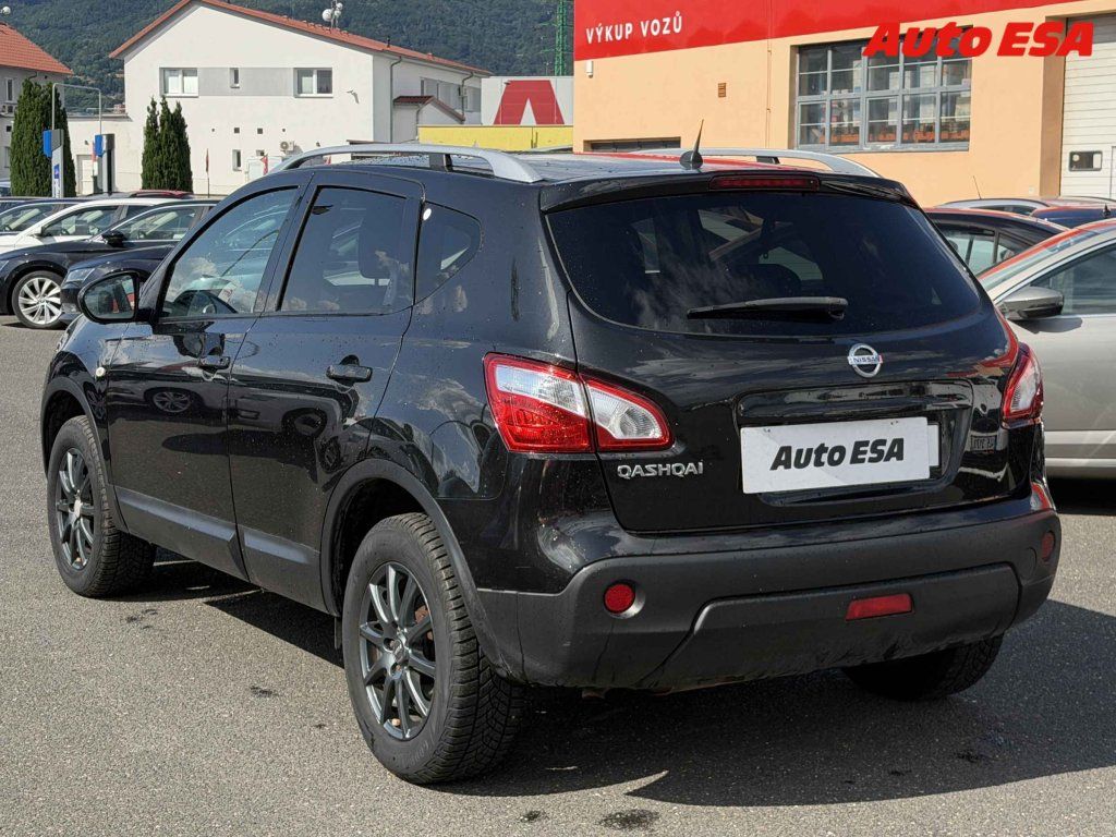 Nissan Qashqai, 2.0I - fotka 6