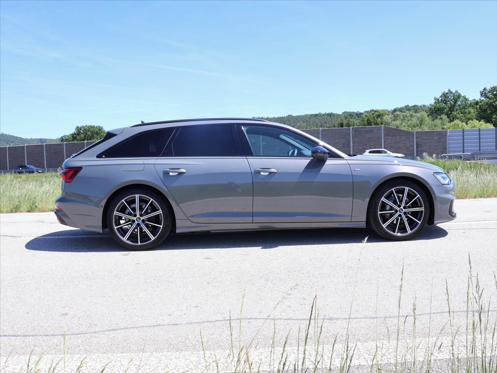 Audi A6 Avant, 2.0 TDI, S-Line, Panorama - fotka 6