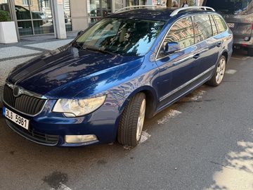 3,6 benzin automat,top vzhled