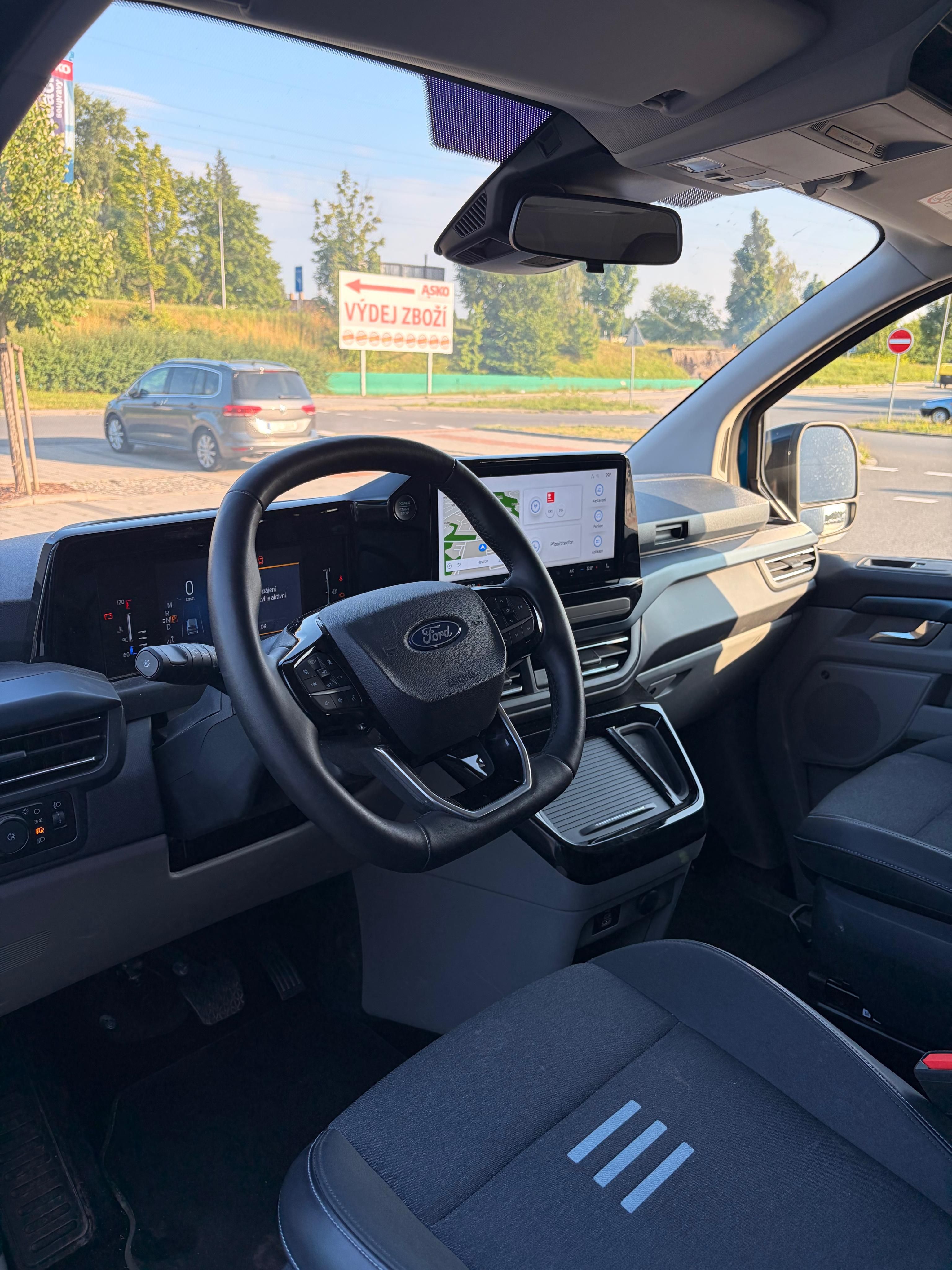 Ford Tourneo Custom, Tourneo Custom Active 2025 AWD - fotka 5
