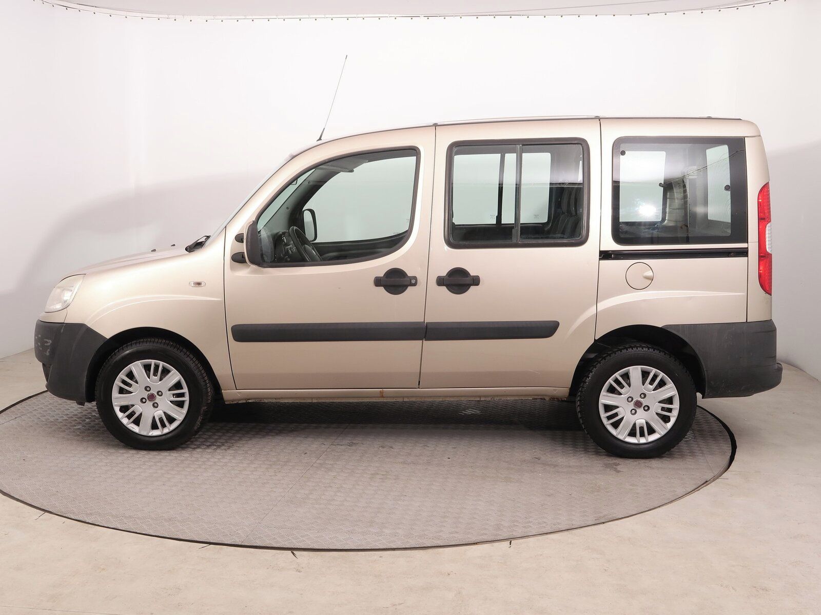 Fiat Dobló, 1.4 i, 5Míst, Klima - fotka 2