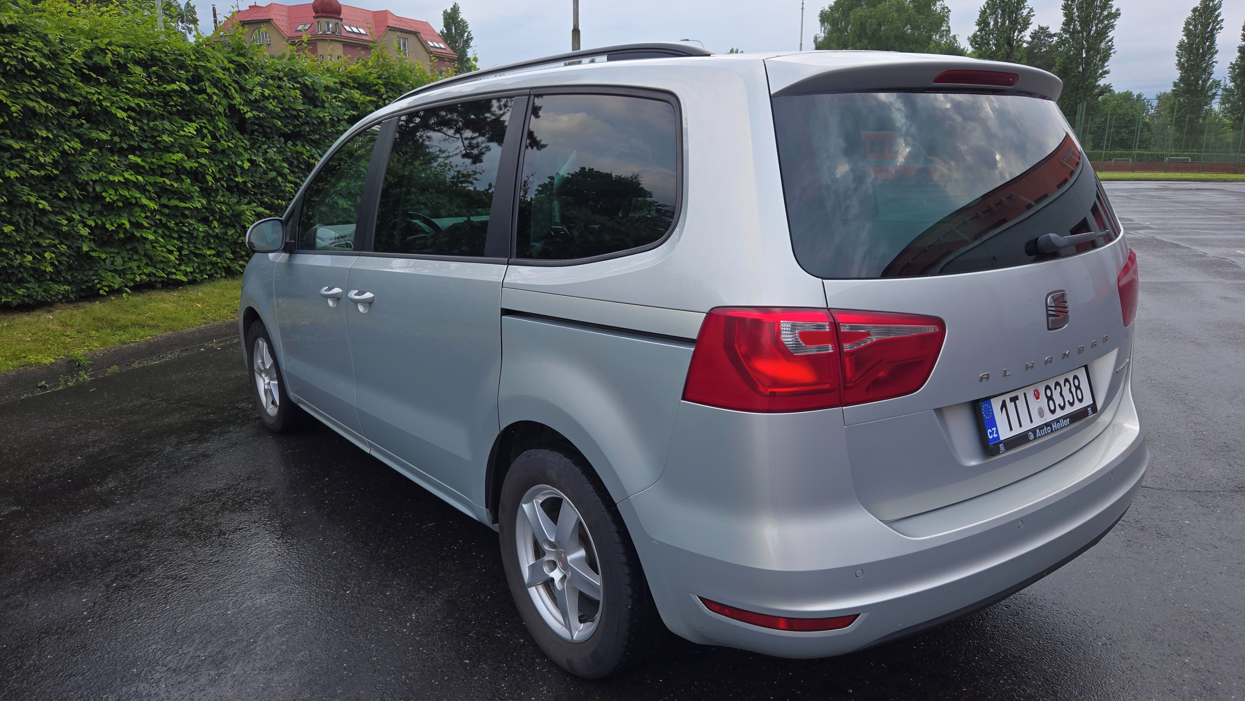 Seat Alhambra, Seat Alhambra 2,0TDI DSG 7míst - fotka 3