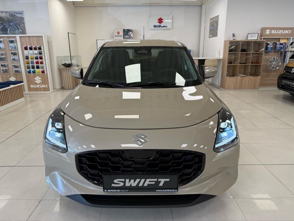 Suzuki Swift, PREMIUM 1.2 CVT 4x2 - fotka 2