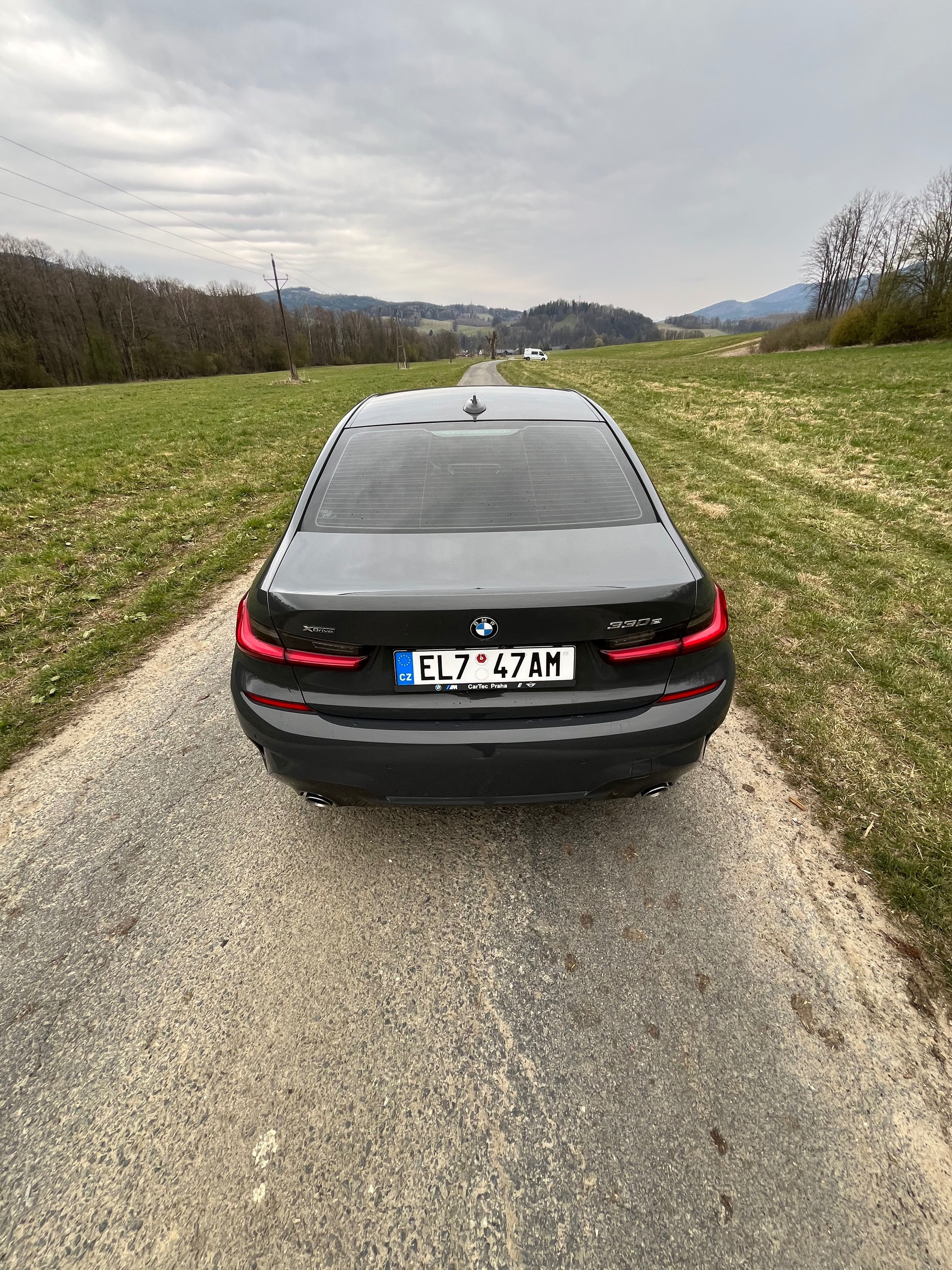 BMW Řada 3, BMW g20 330e - fotka 4