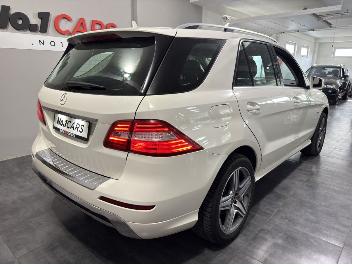 Mercedes-Benz Třídy M, 2,2   ML250 4MATIC AMG ALU - fotka 5