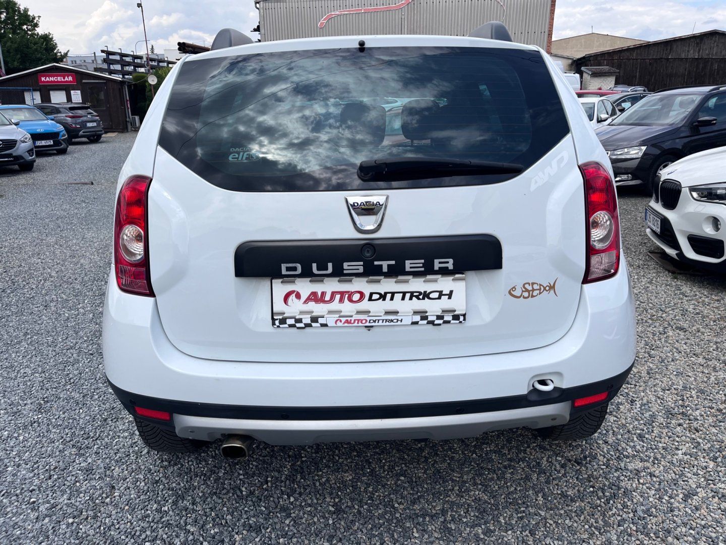 Dacia Duster, 1.6 16V 4X4 - fotka 6