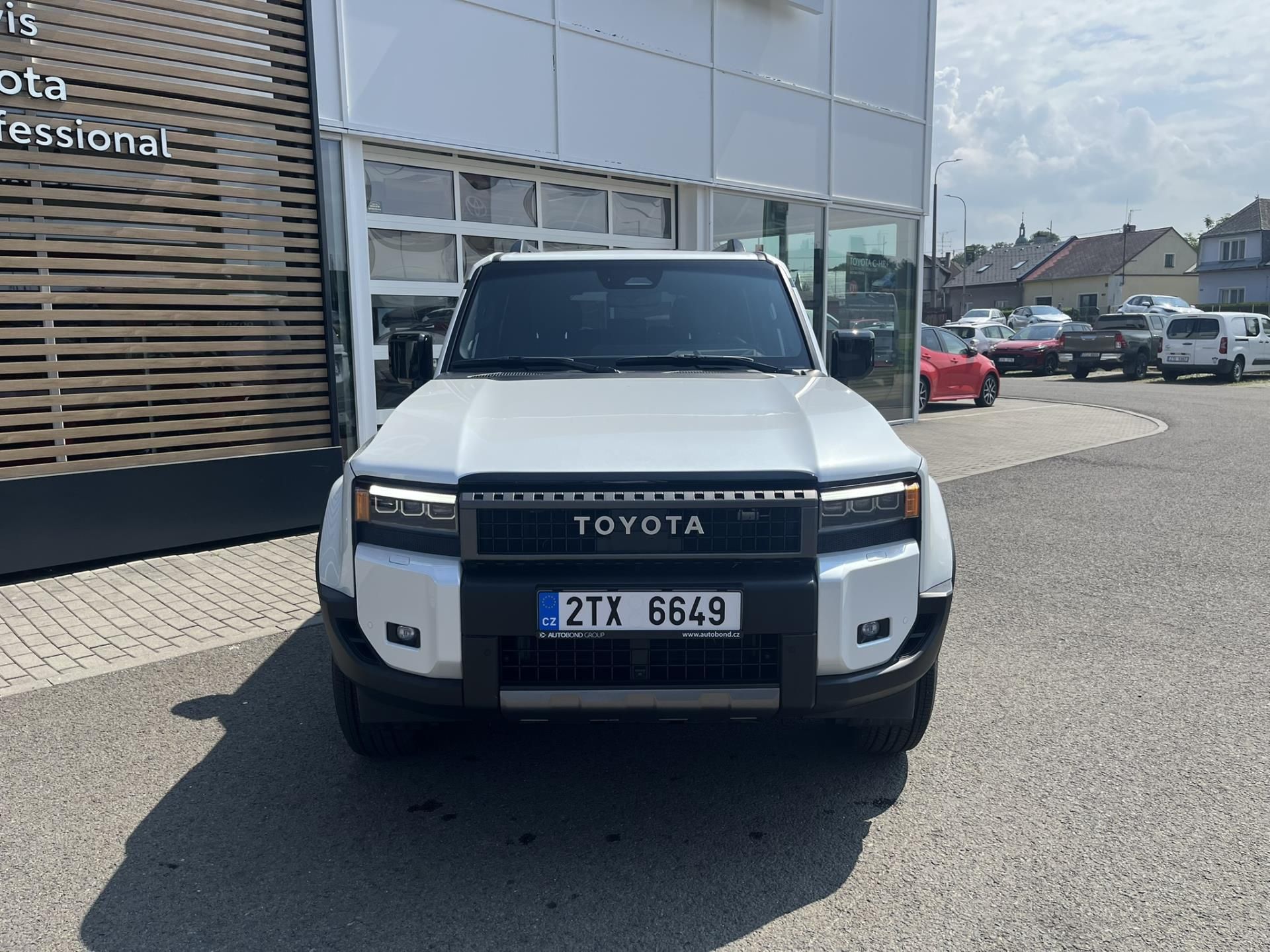 Toyota Land Cruiser, 2.8D 8AT EXECUTIVE SKIVIEW TAŽ - fotka 2