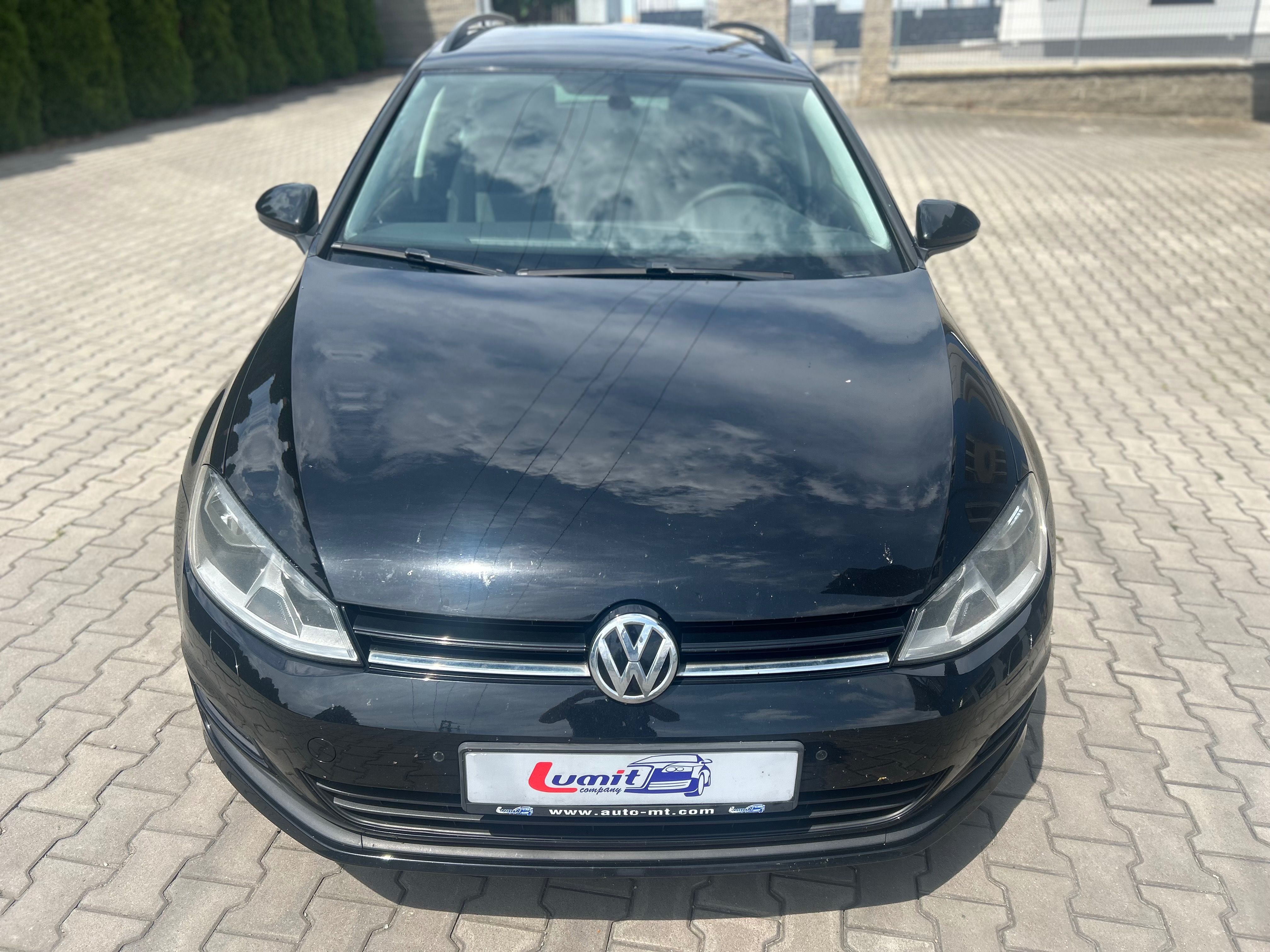 Volkswagen Golf, 1.6 TDi BlueMotion - fotka 2