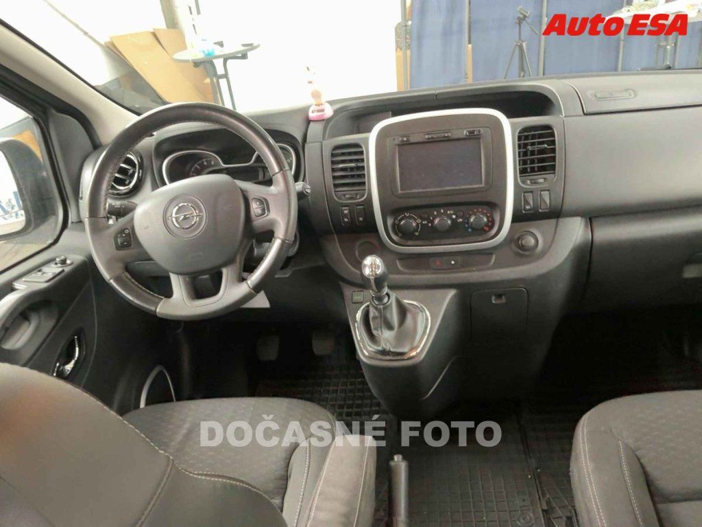 Opel Vivaro, 1.6CDTi 8míst,navi,AC - fotka 6