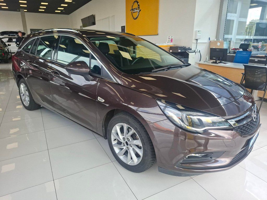 Opel Astra, 1.4T 110KW AUT 2018 - fotka 2