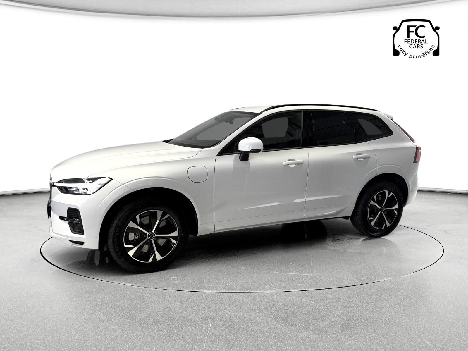 Volvo XC60, T6 PHEV CORE + 4ZÁRUKA/SERVIS