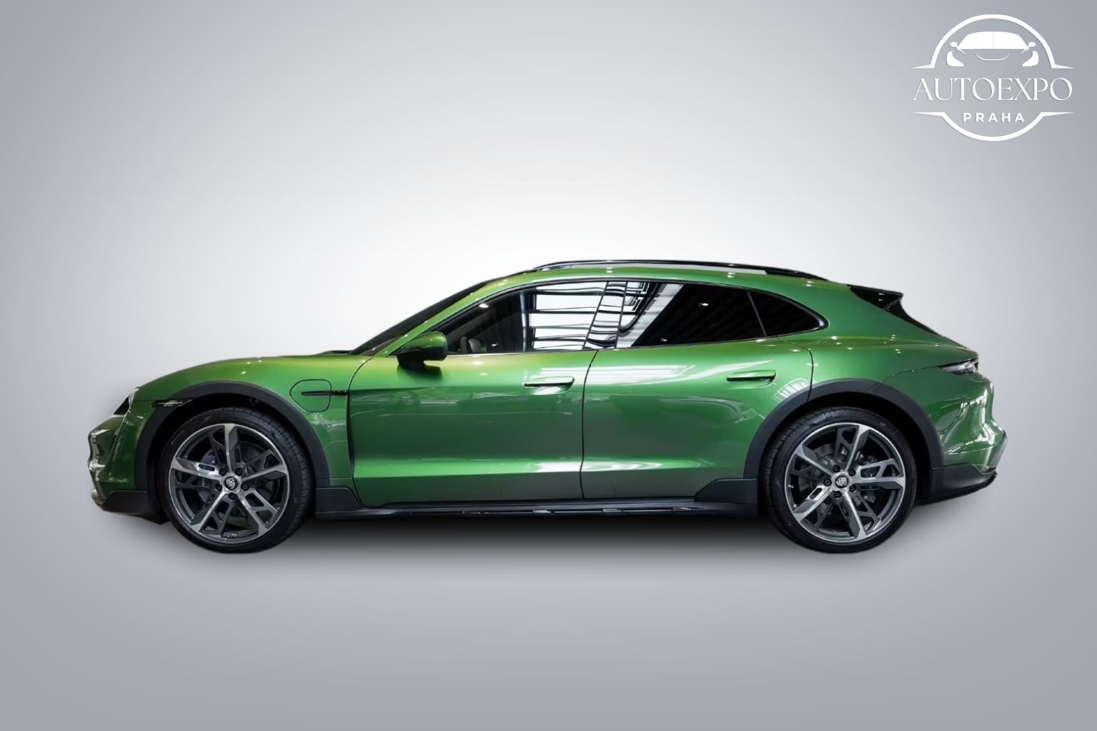 Porsche Taycan, 4 Cross Turismo - fotka 2