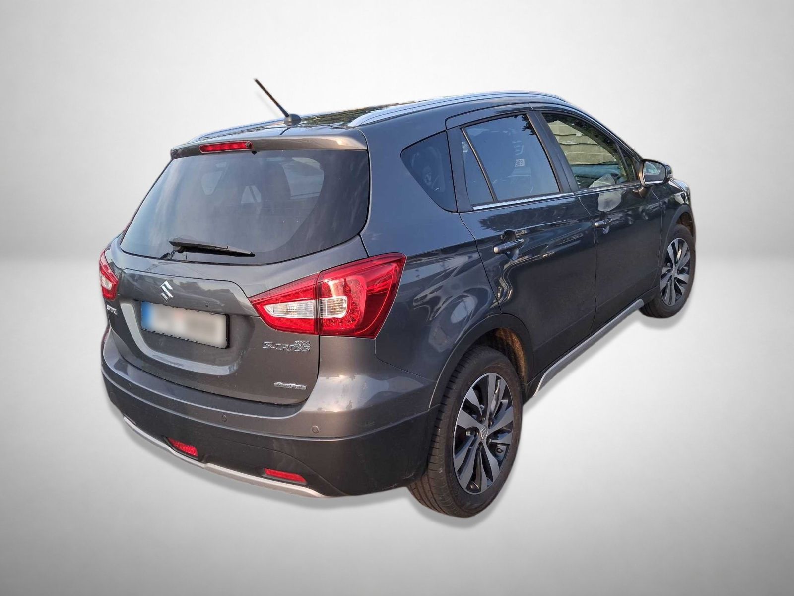 Suzuki SX4 S-Cross, 1.4 BoosterJet, 4X4 - fotka 2