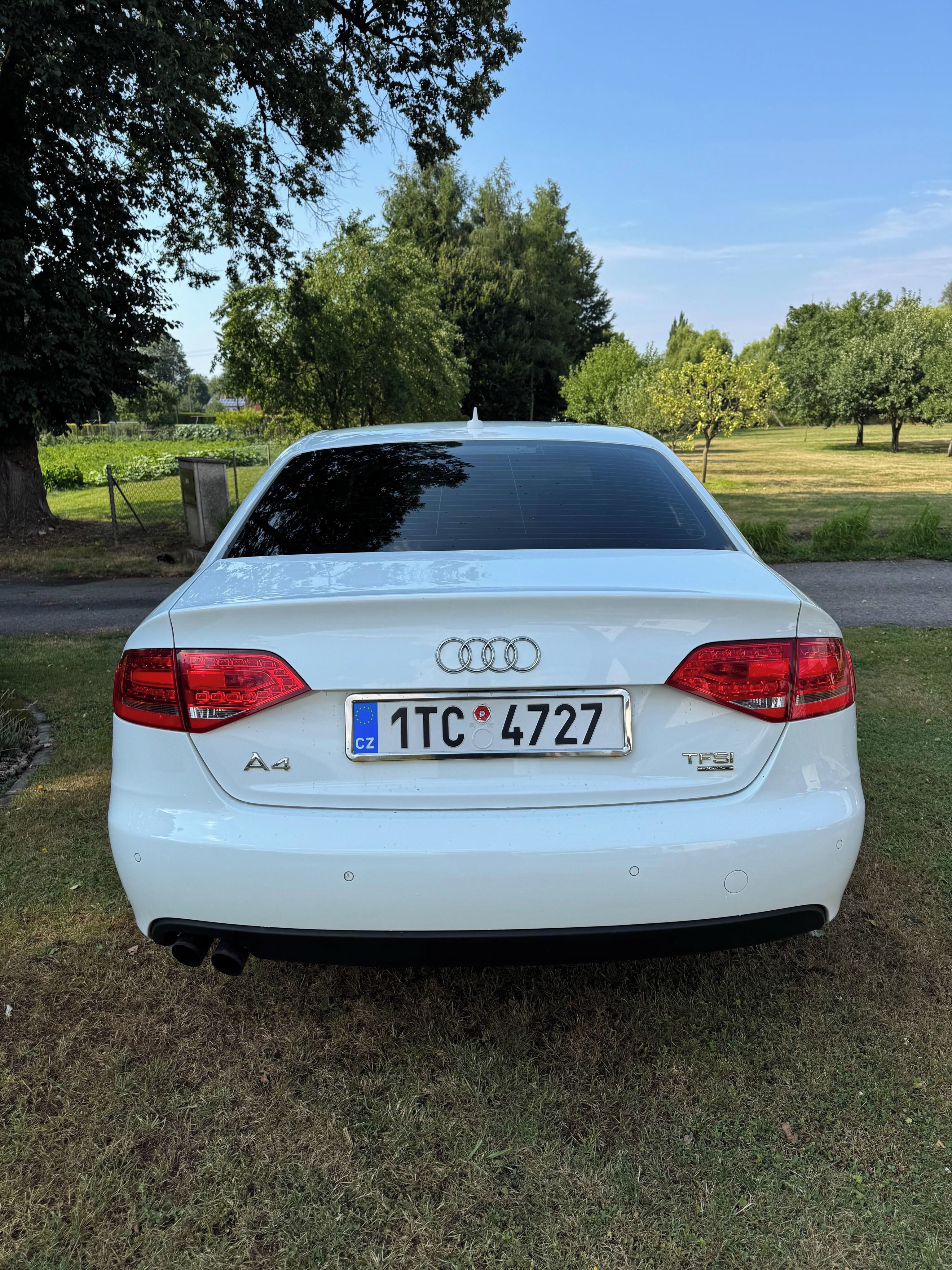 Audi A4, Audi A4 B8 2.0 TFSI Quattro - fotka 4