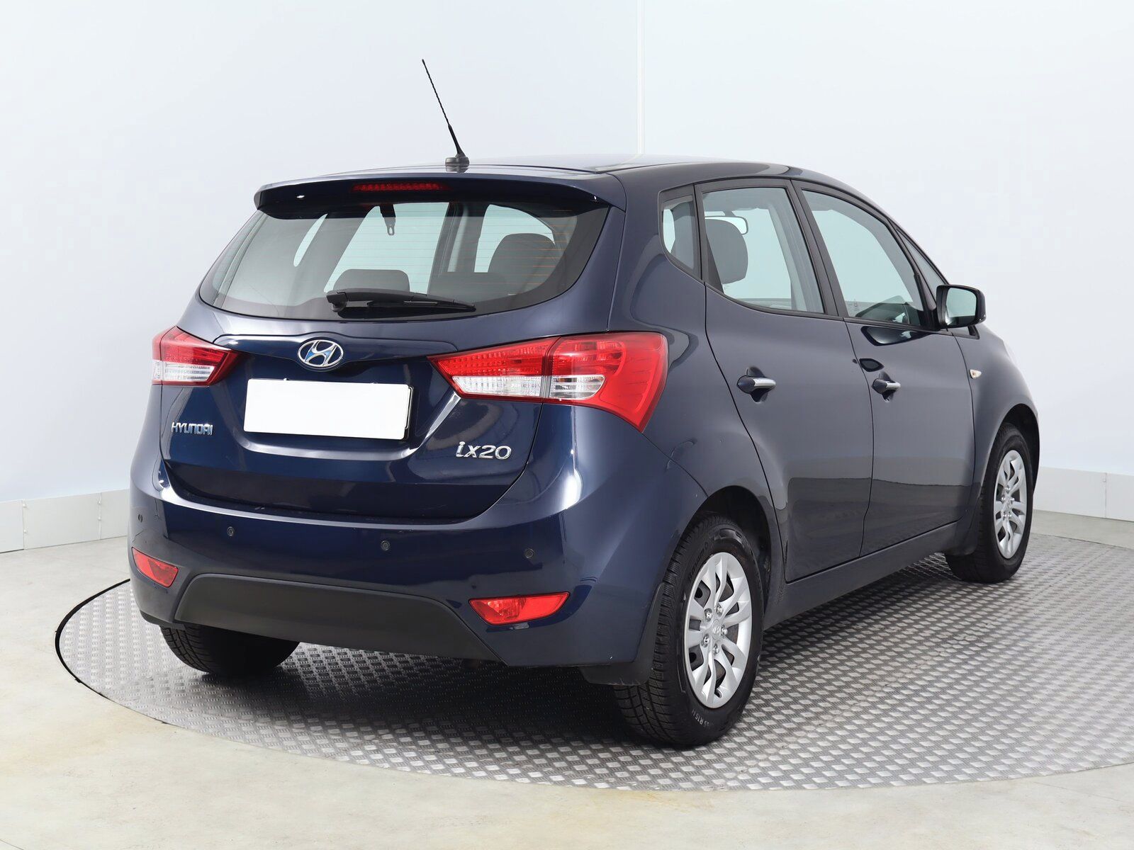 Hyundai ix20, 1.6 CVVT, Automat - fotka 5