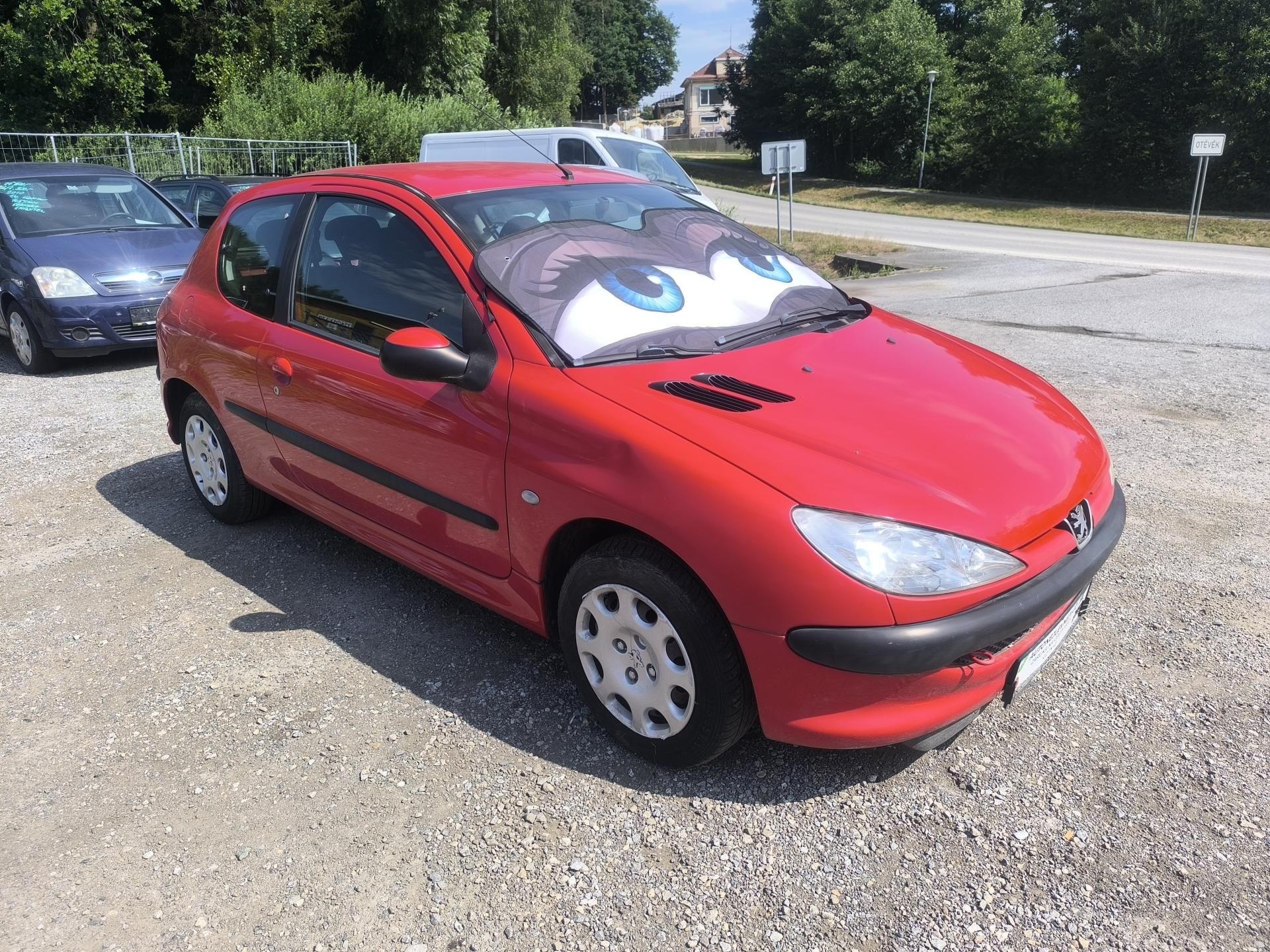 Peugeot 206, PĚKNÝ,BEZ KOROZE,NOVÁ TK+E - fotka 2