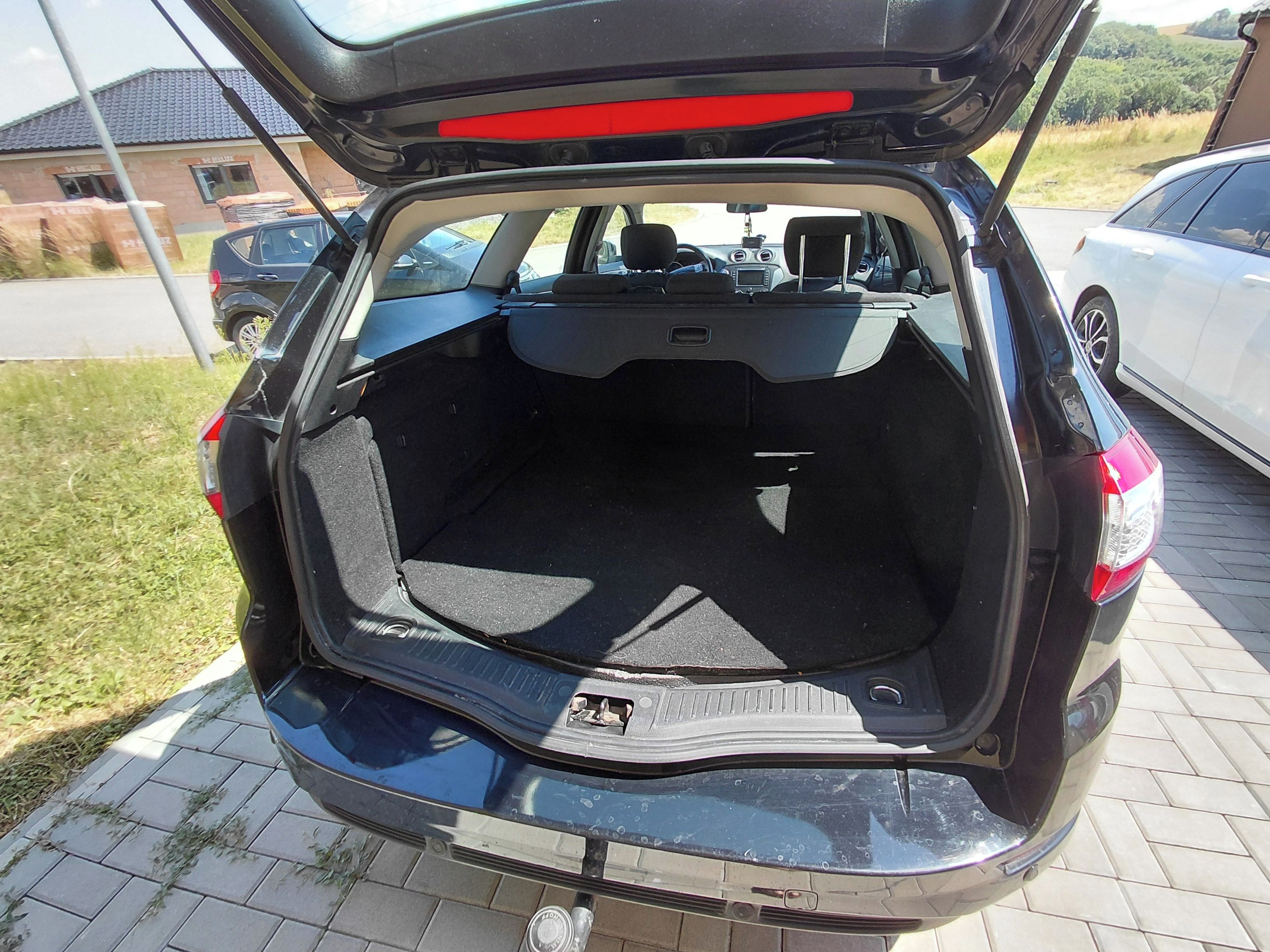 Ford Mondeo, Ford Mondeo kombi 2,0 - fotka 6
