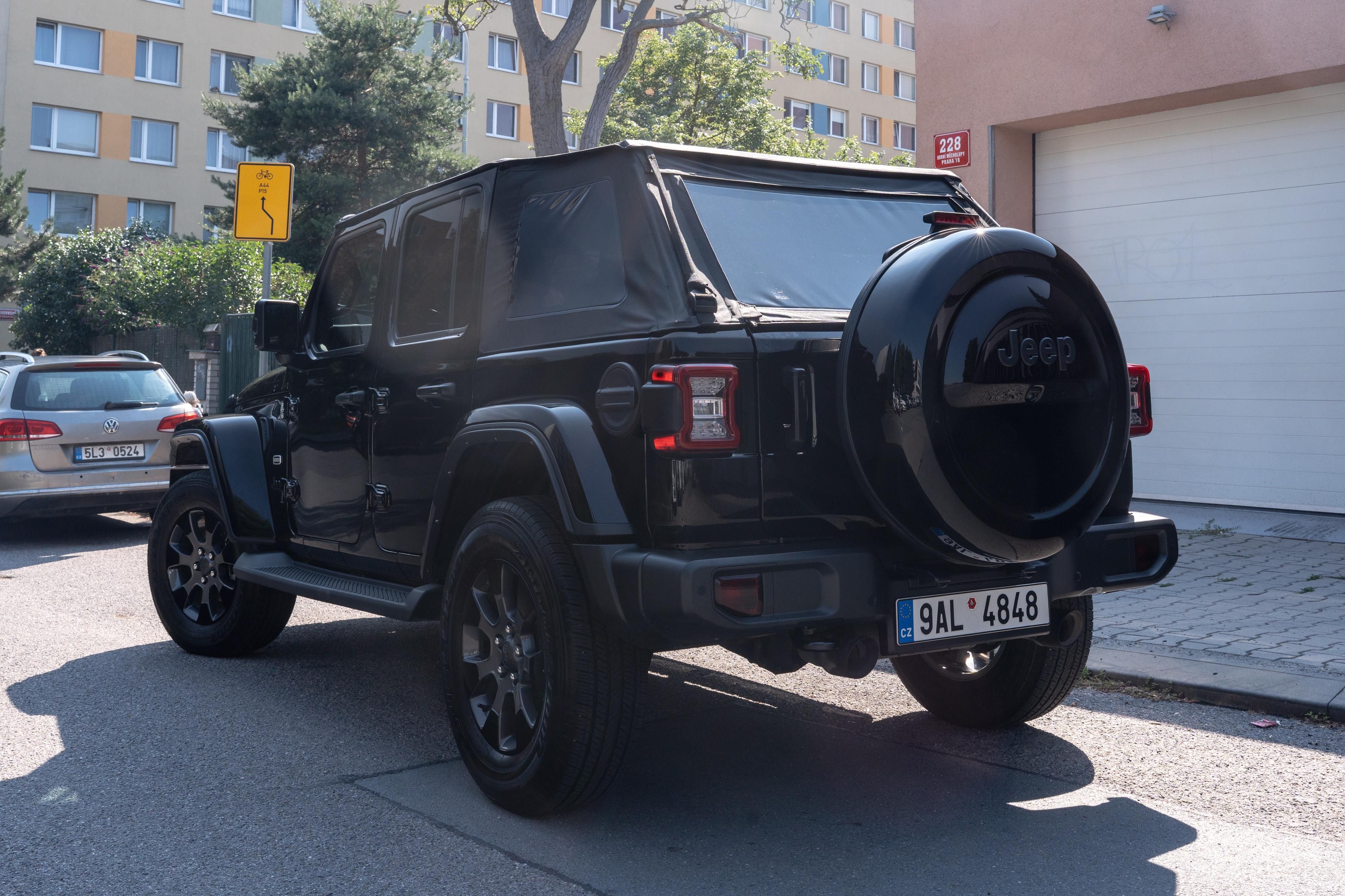 Jeep Wrangler, Overland HARDTOP+SOFTTOP - fotka 4