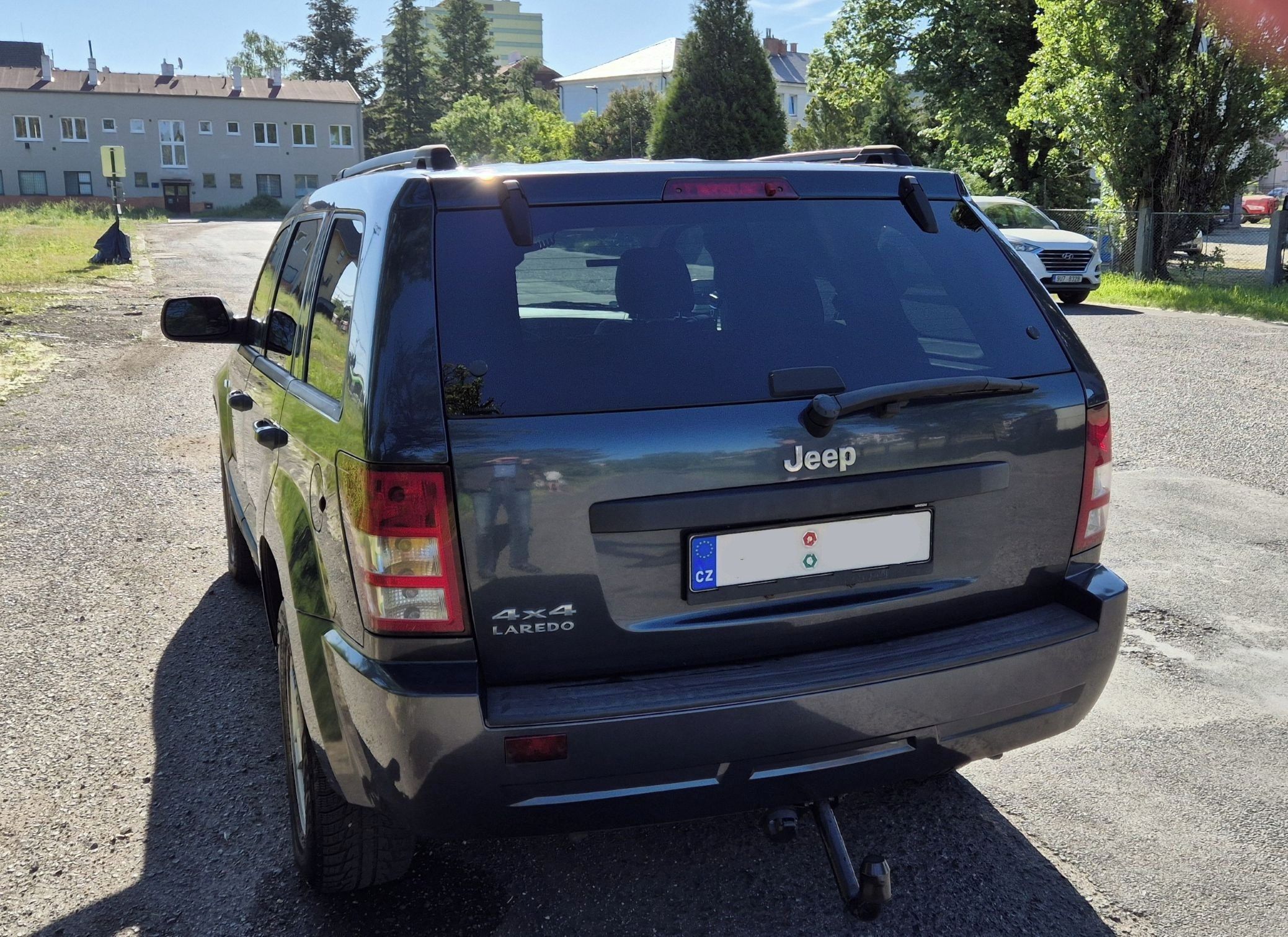 Jeep Grand Cherokee, 3.7 V6 automat tažné 3,3t - fotka 2