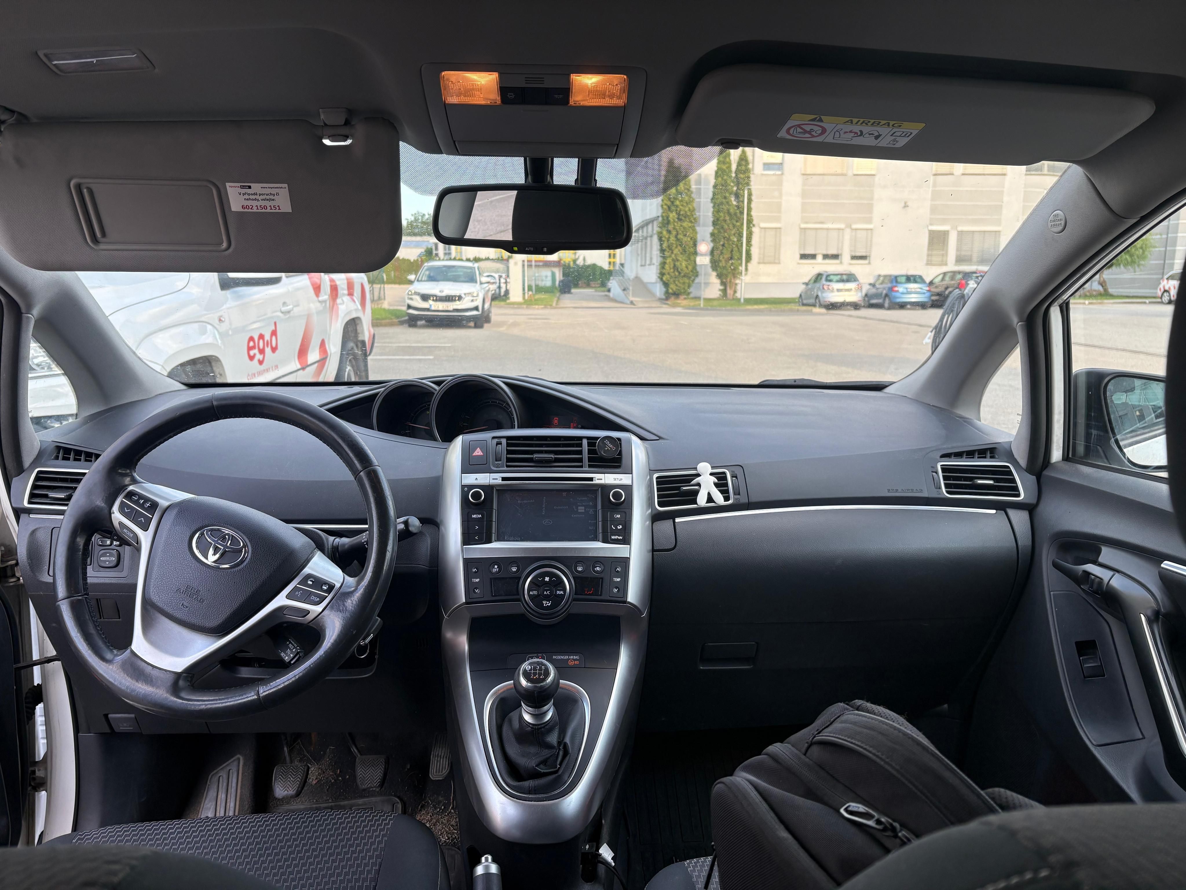 Toyota Verso, 1.6 D4D, originál nové rozvody - fotka 6