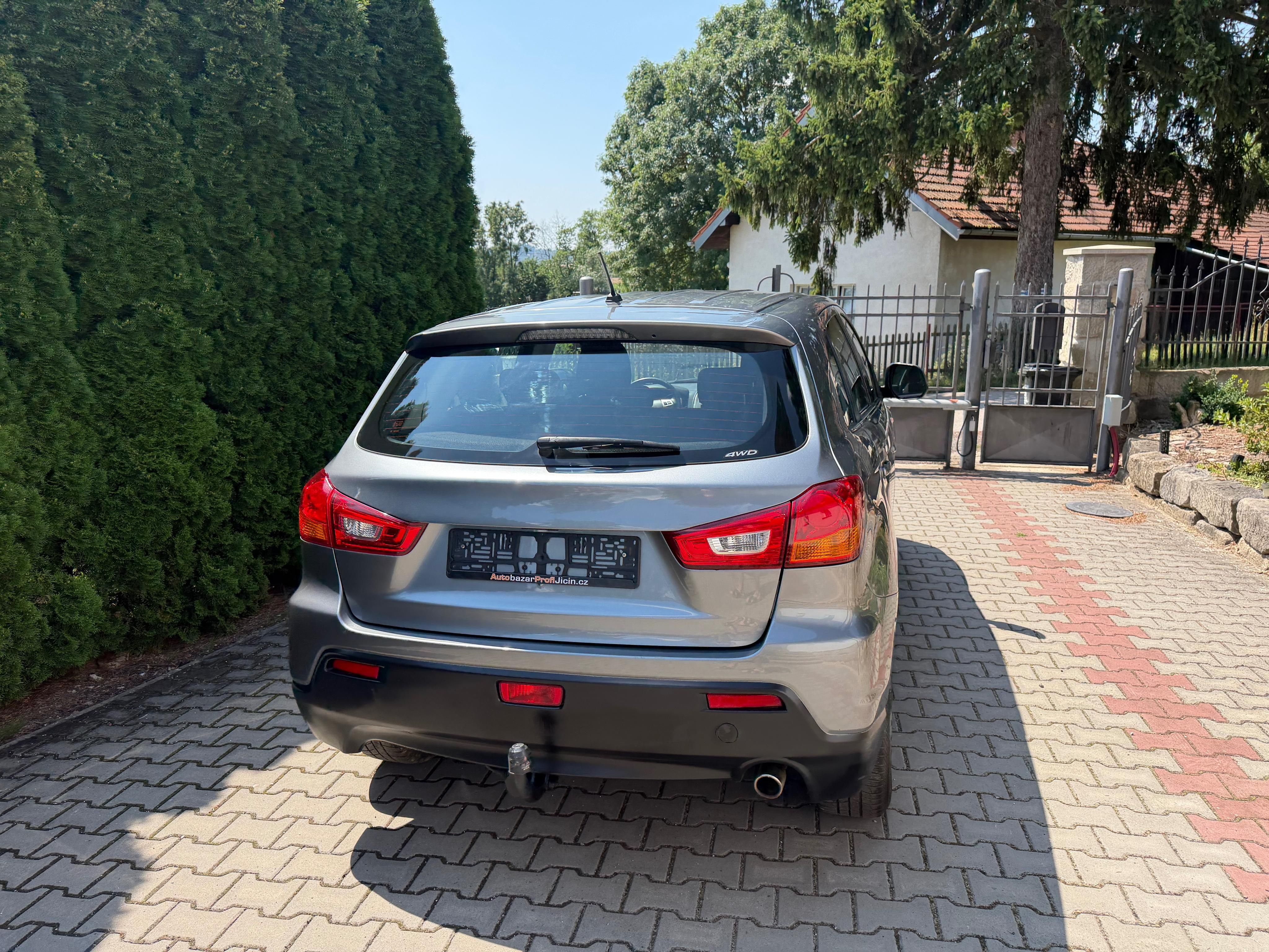 Mitsubishi ASX, 1,8 Di-D Tažné serviska  4x4 - fotka 5