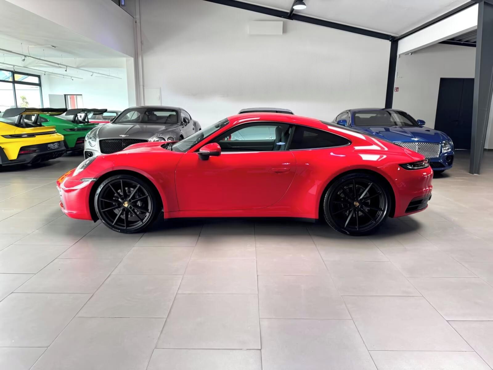Porsche 911, 992 Carrera Coupé*Kůže*Kamera* - fotka 5