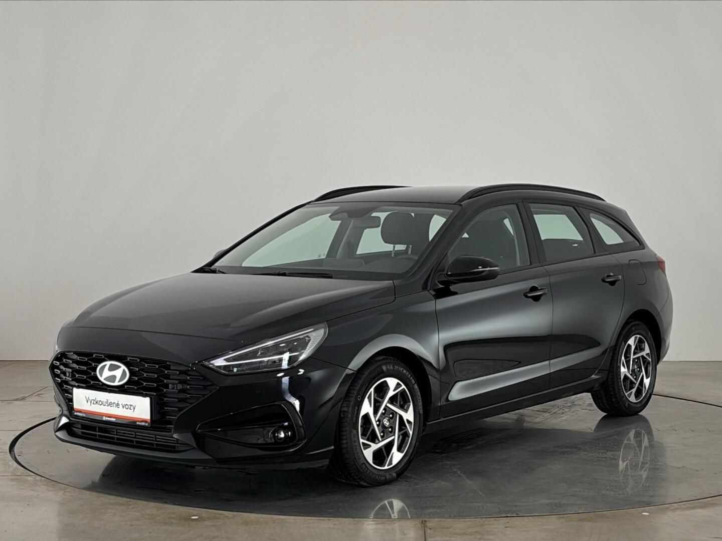 Hyundai i30, 1.5 T-GDI / 103 kW Smart DCT