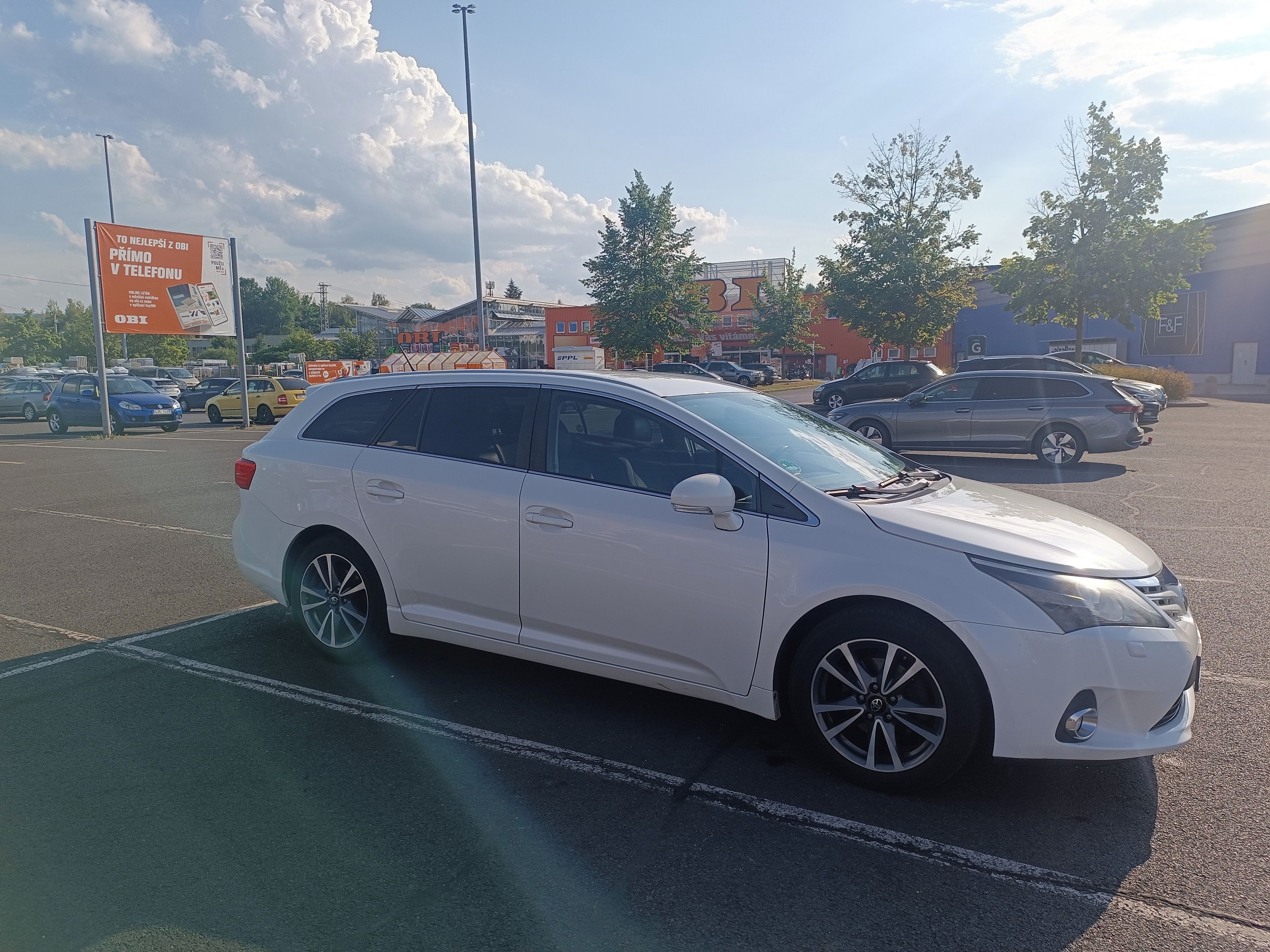 Toyota Avensis, 2.0 D-4D, Bez investic - fotka 5
