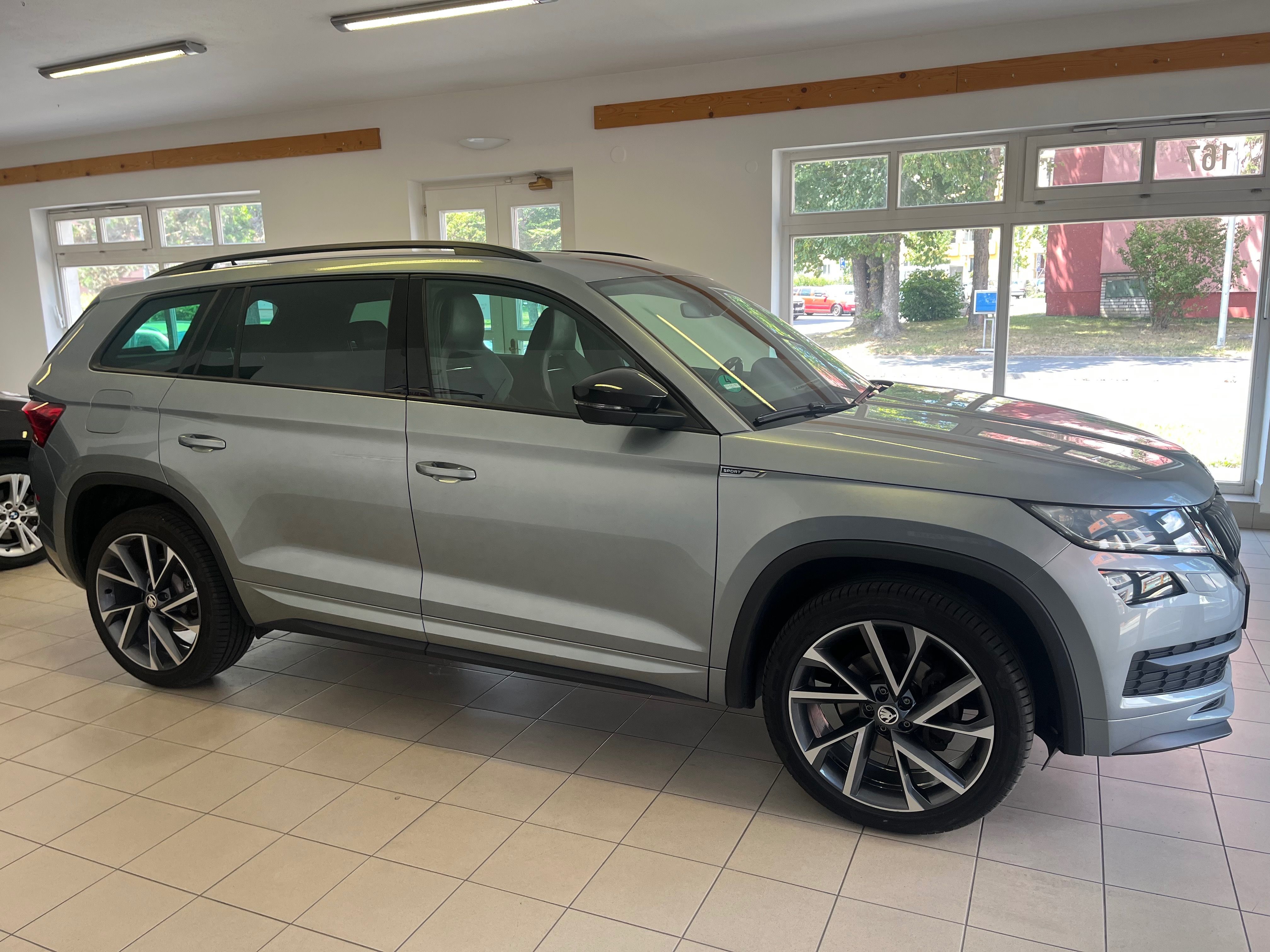 Škoda Kodiaq, 2,0Tdi  DSG 4x4 Sportline - fotka 4