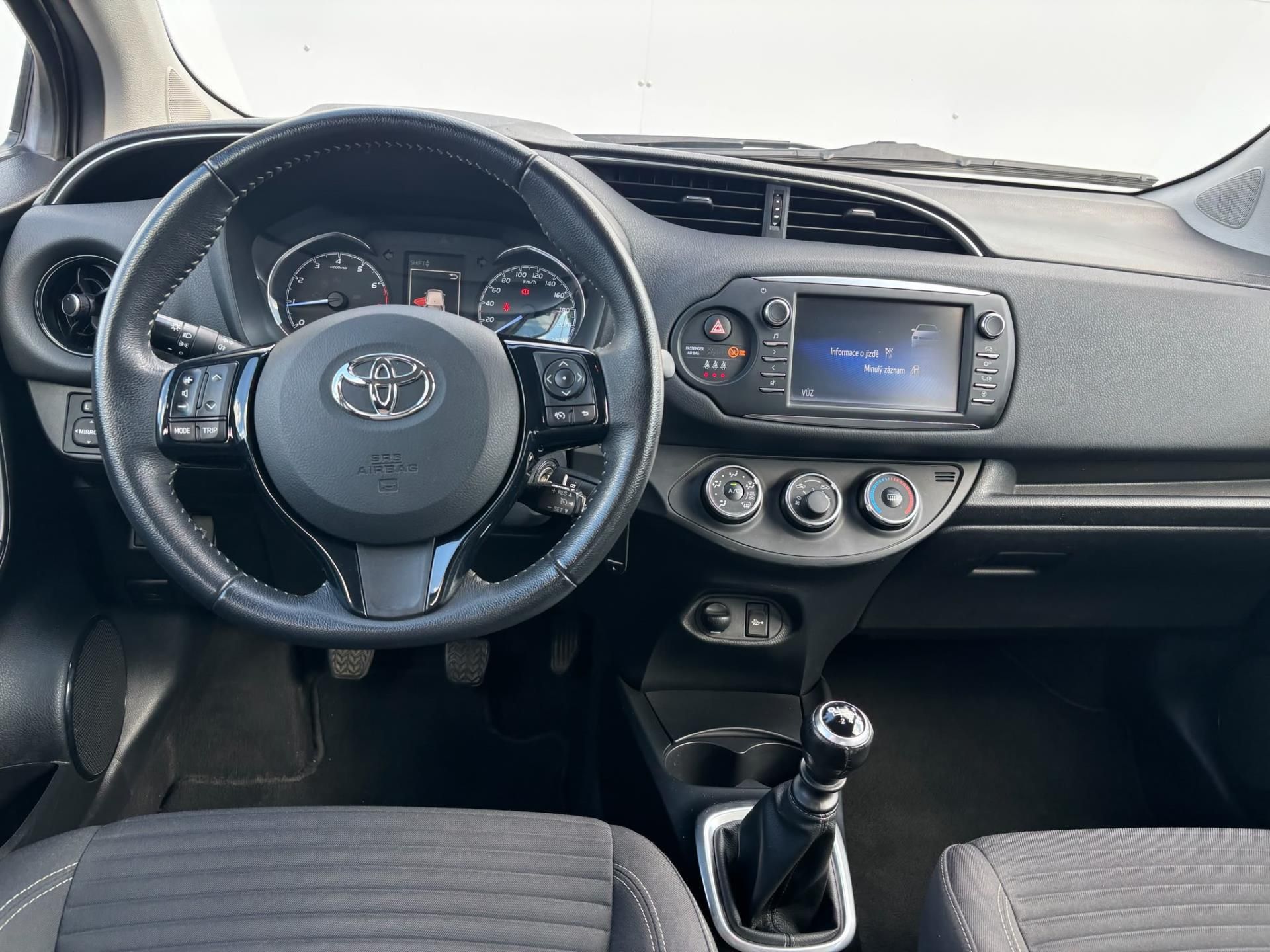 Toyota Yaris, 1.5 VVT-i Active Trend - fotka 5