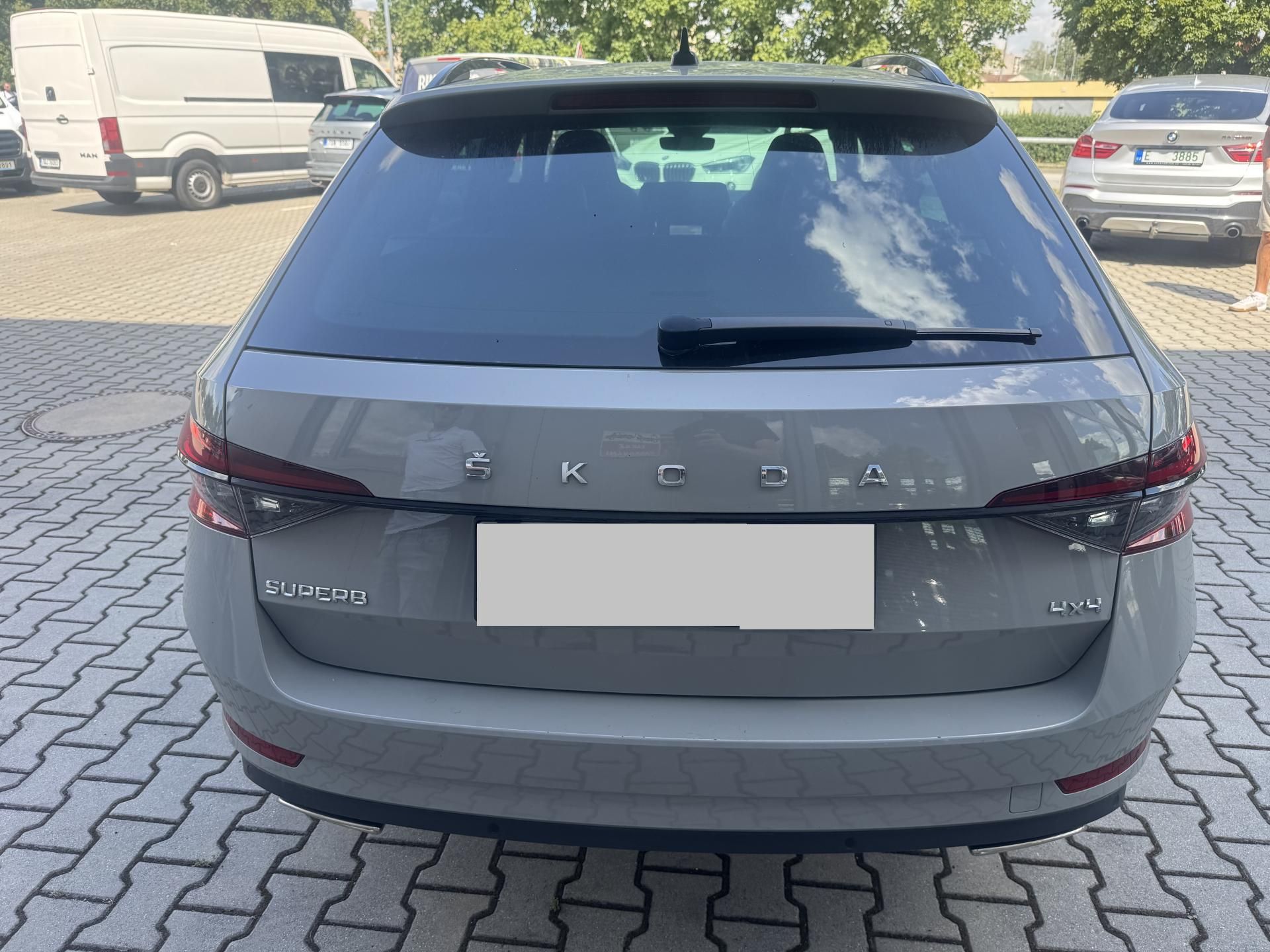Škoda Superb, 2,0TSi DSG 4x4 SPORTLINE - fotka 5