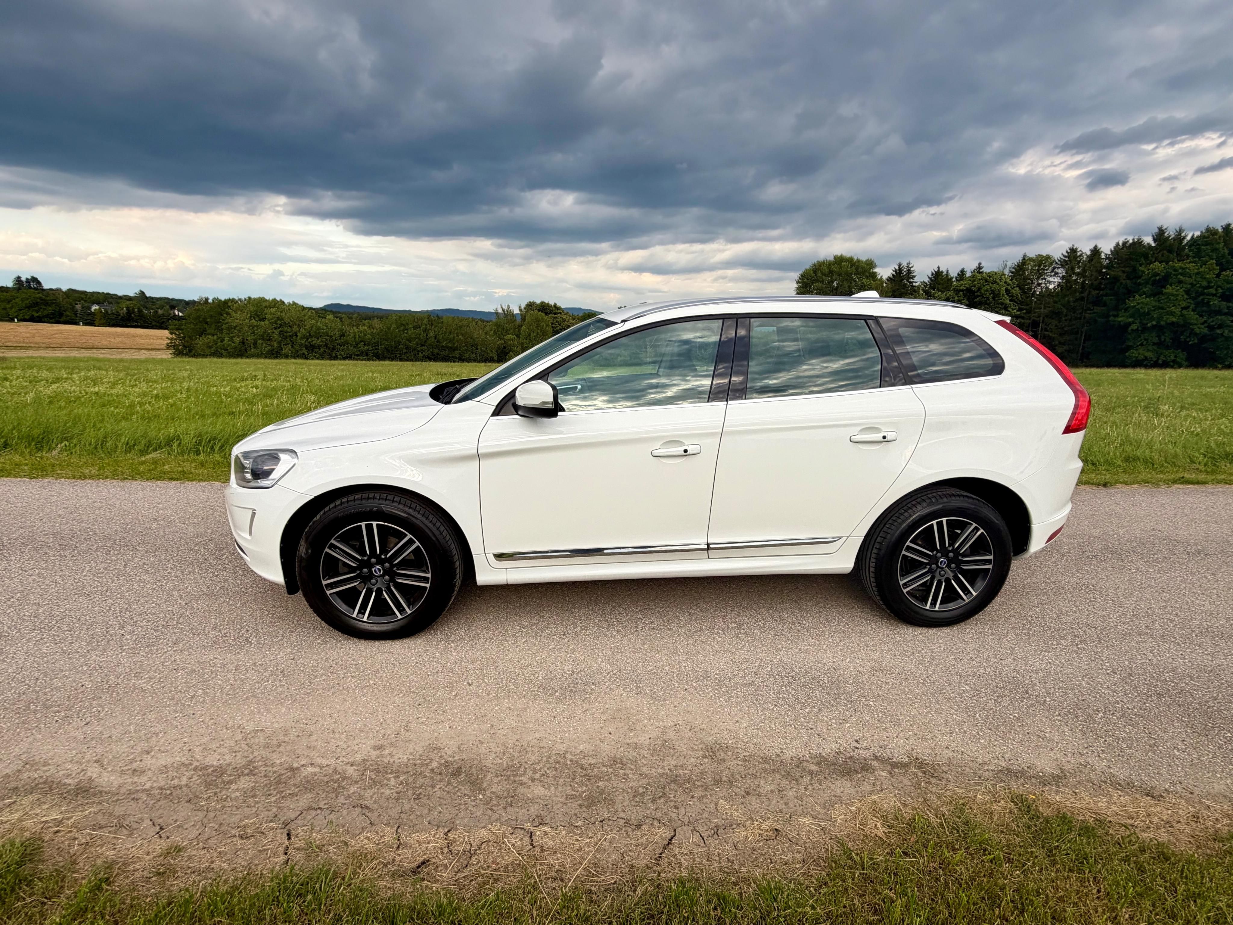Volvo XC60, D5 - fotka 2