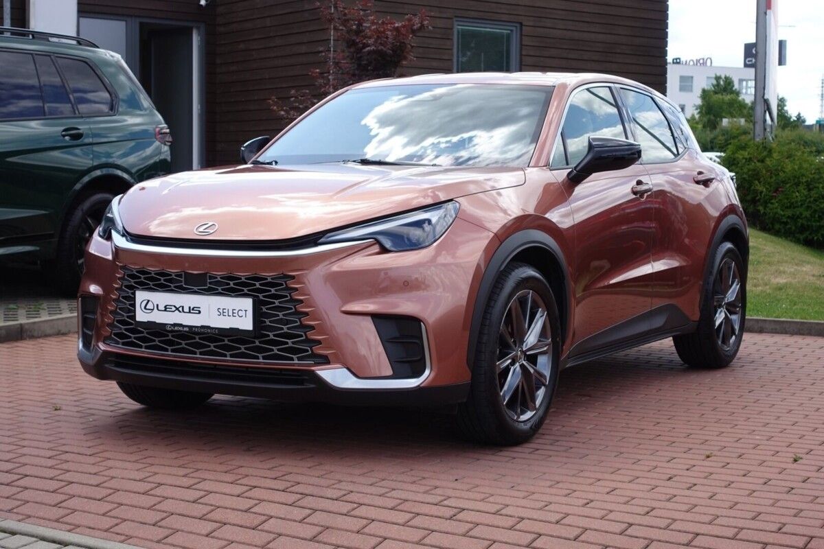 Lexus LBX, 1,5 HEV Elegant Tech - fotka 2