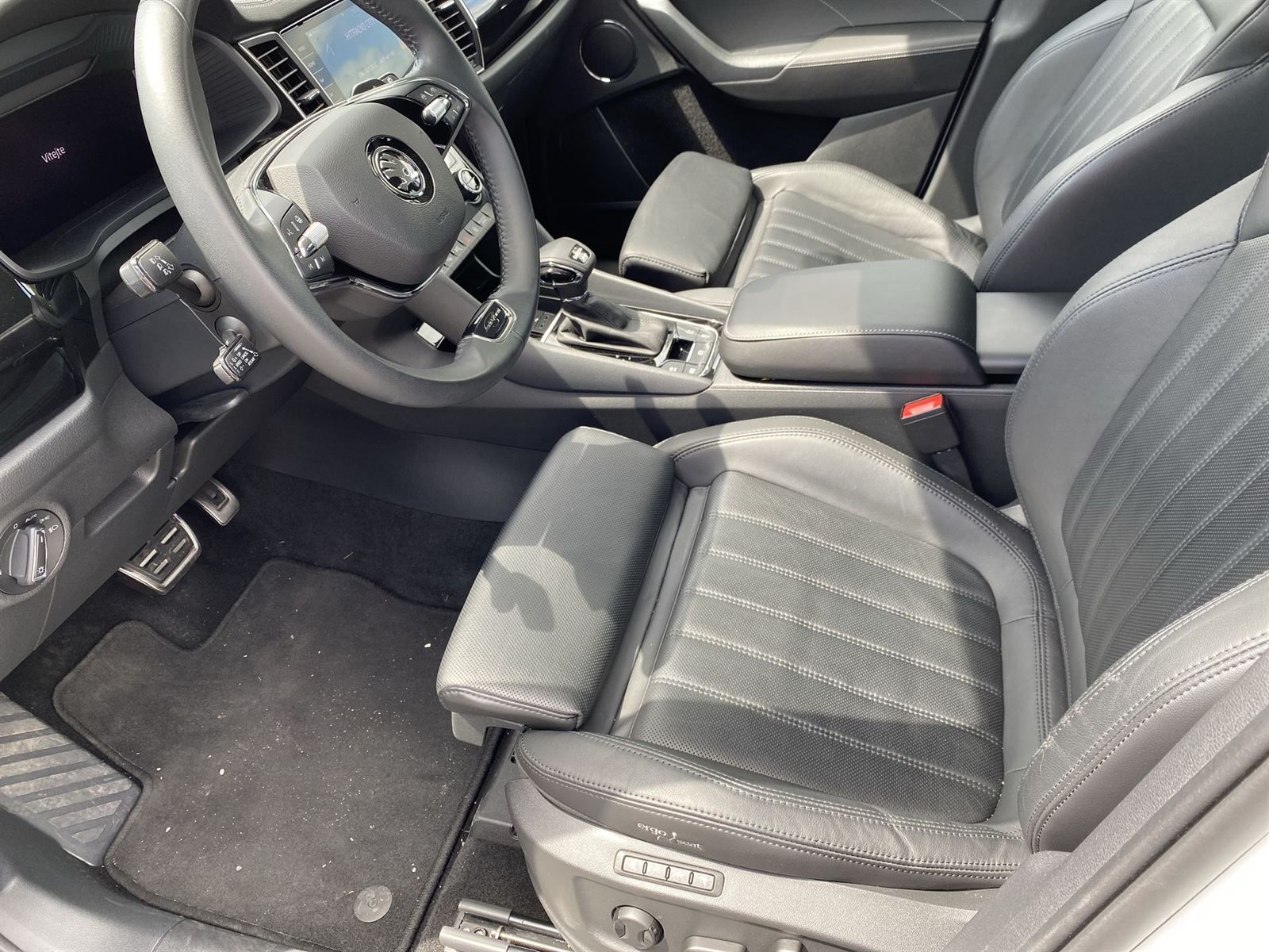Škoda Kodiaq, 2.0 TDI 4x4 DSG L&K - fotka 6