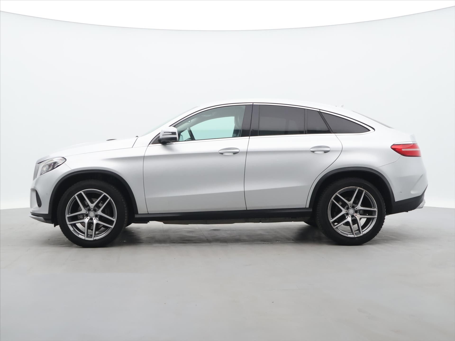 Mercedes-Benz GLE, 3,0 350d 190kw 4matic CZ - fotka 4