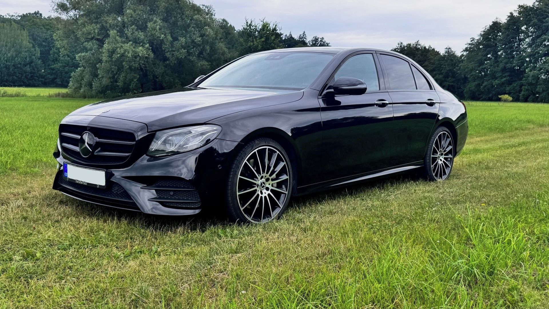 Mercedes-Benz Třídy E, E450 V6 Biturbo 4matic AMG