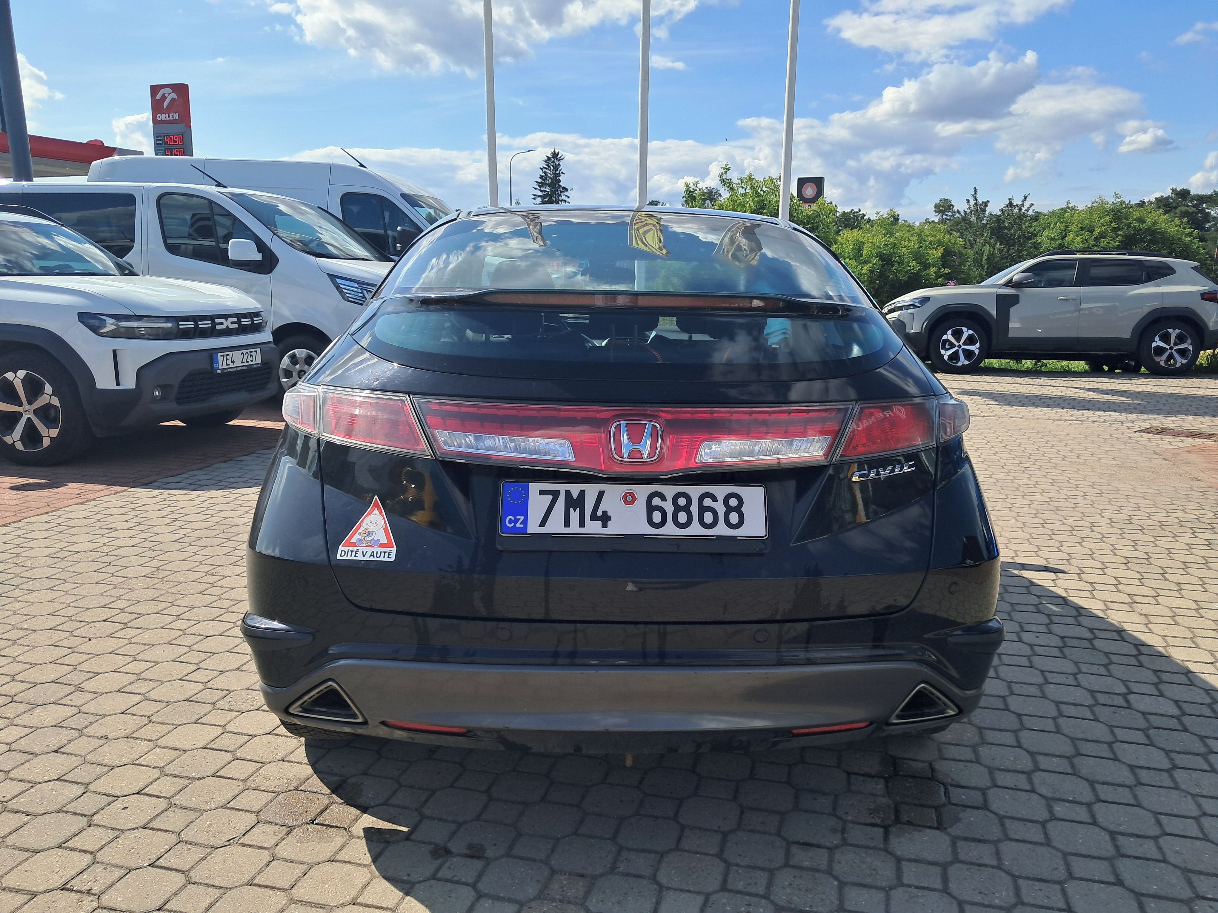 Honda Civic, 1.8/103kW/2008 - fotka 4