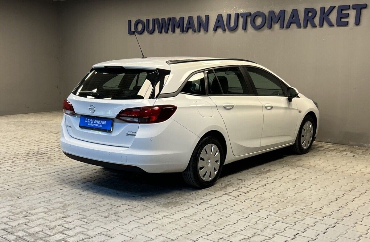 Opel Astra, 1.2 ELEGANCE - fotka 2