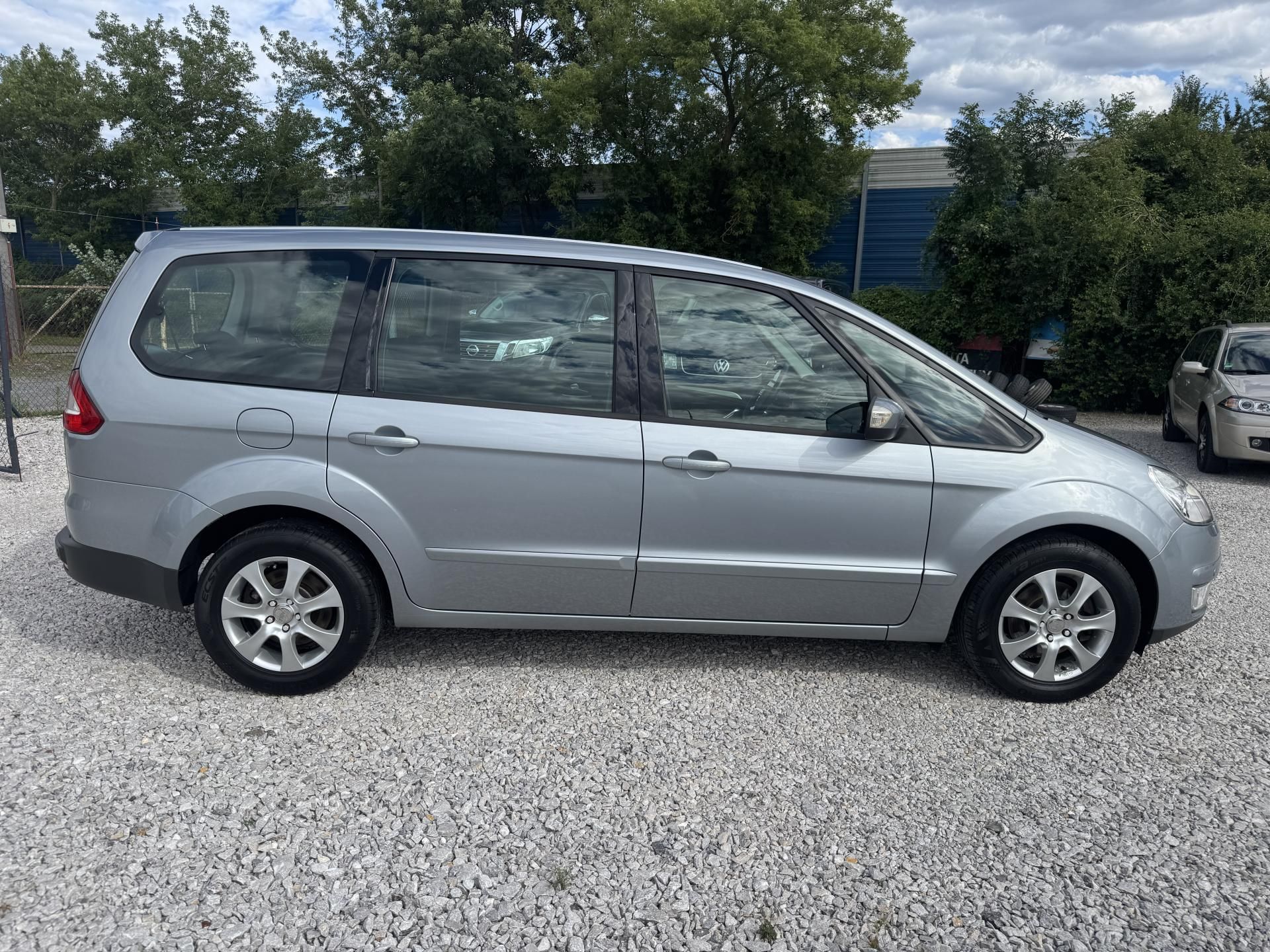 Ford Galaxy, 2.0-16V(107KW)7SEDAČEK - fotka 3
