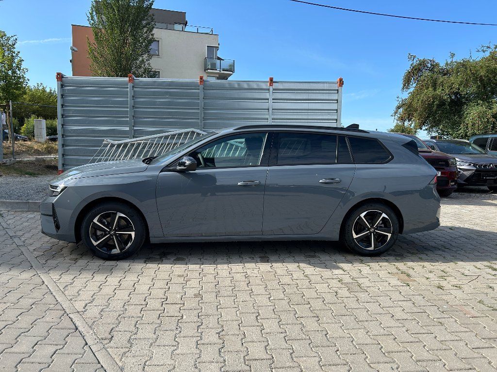 Opel Astra, ST Edition 1,2 Turbo 107kW AT - fotka 2
