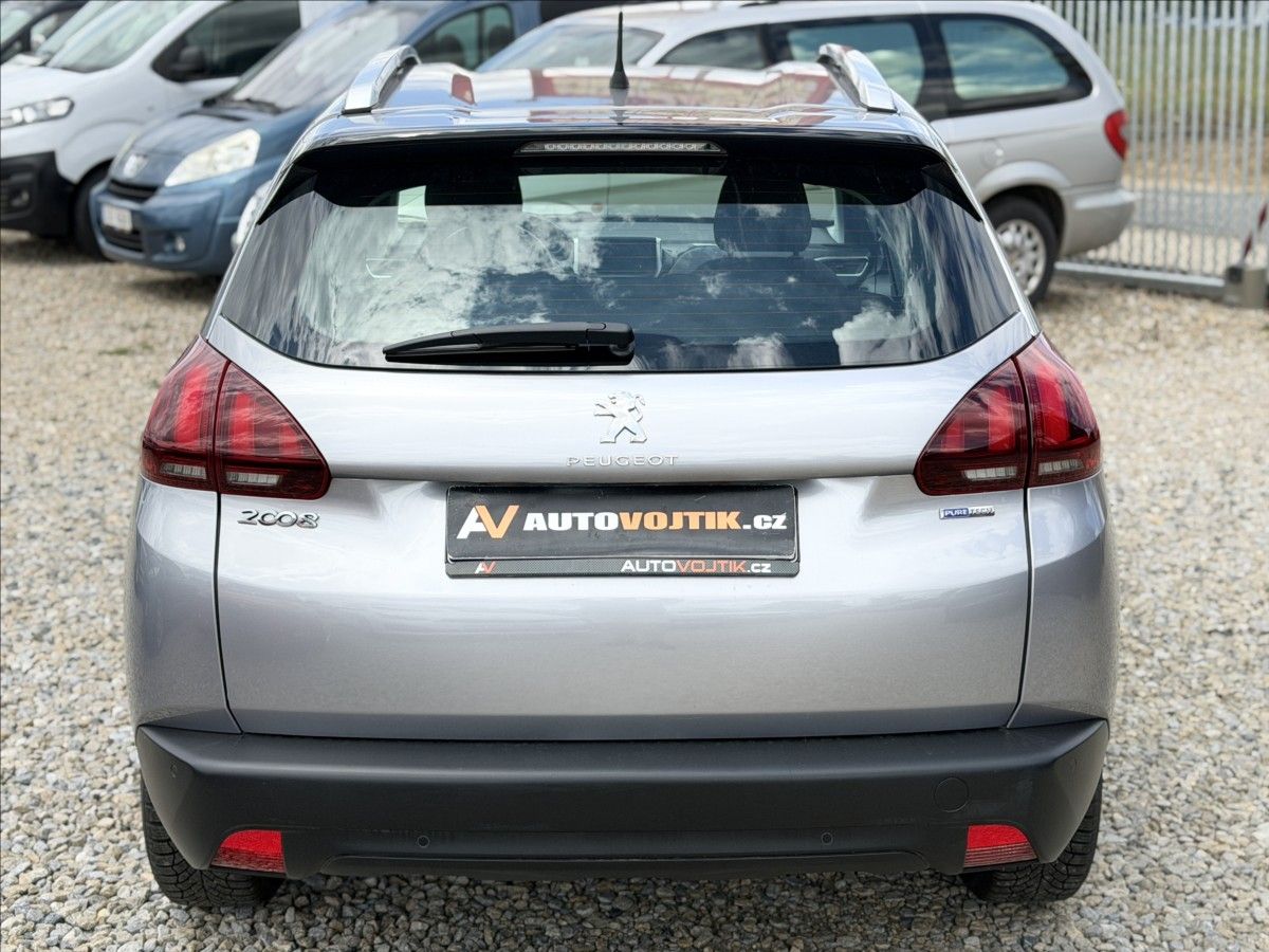 Peugeot 2008, 1,2 i 81kW AUTOMAT - fotka 6