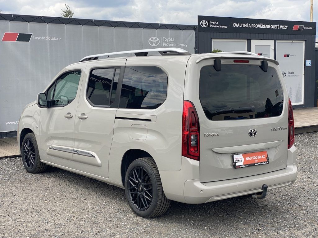 Toyota Proace City Verso, 1.2iT, ČR, Family, 7 míst - fotka 5
