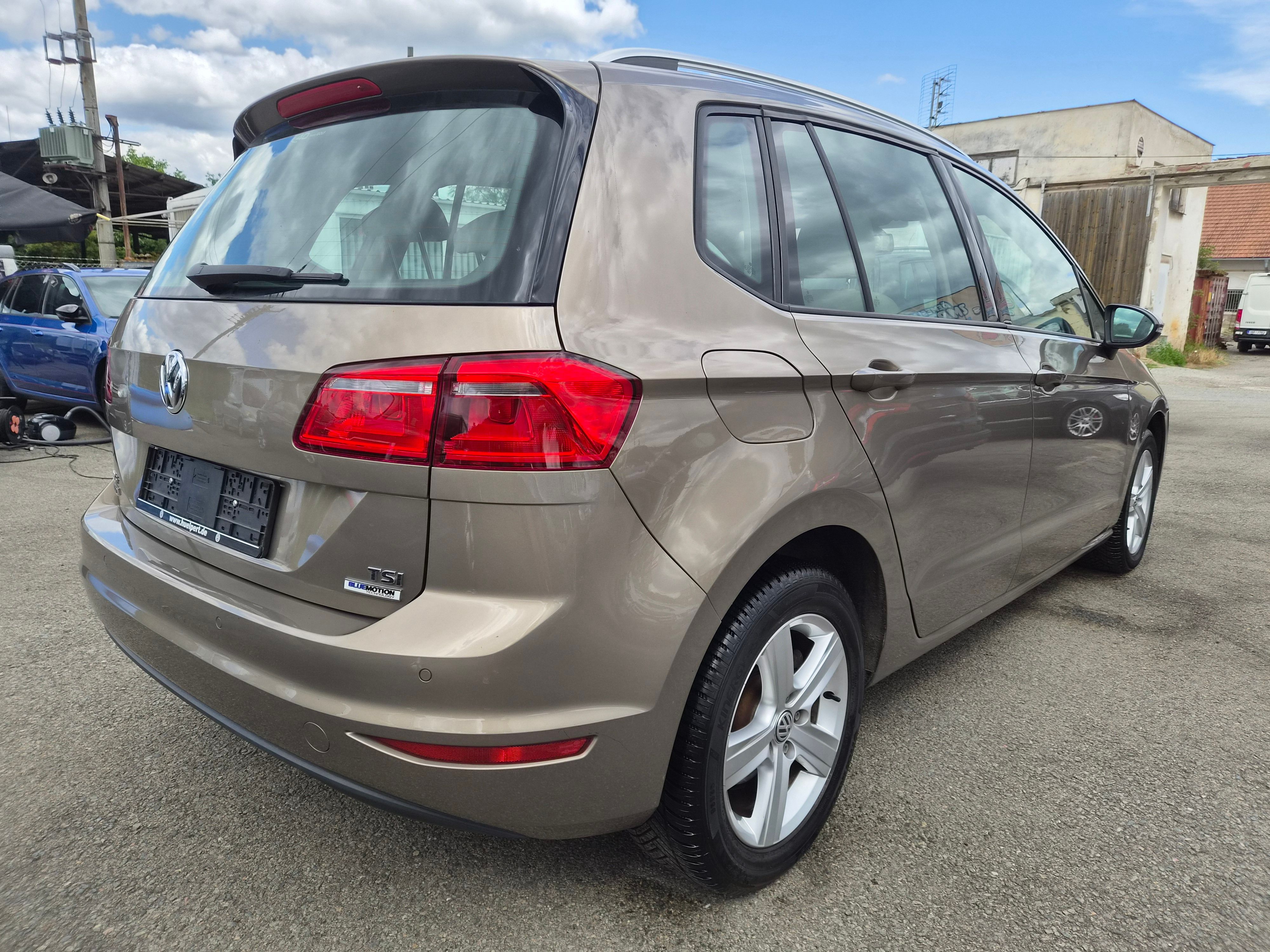 Volkswagen Golf Sportsvan, 1,2 TSI 81 KW DSG,66 594 KM - fotka 5