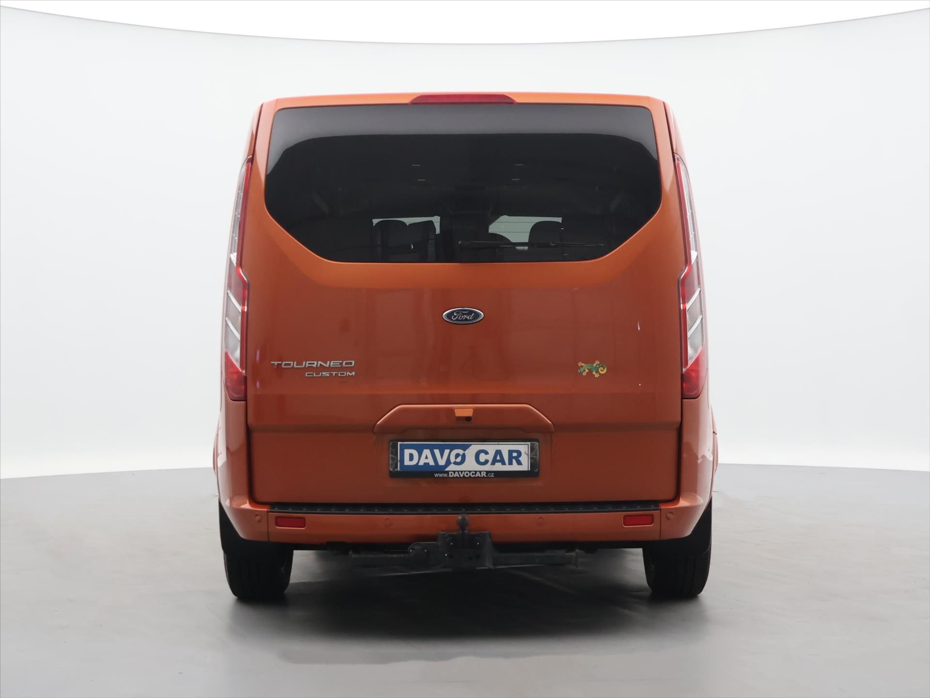 Ford Tourneo Custom, 2,0 TDCI 136kW Titanium CZ DPH - fotka 6