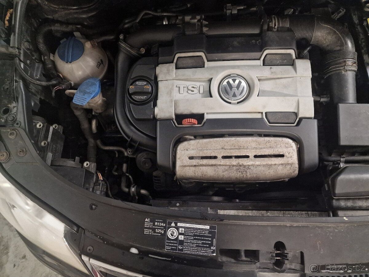 Volkswagen Touran - fotka 3