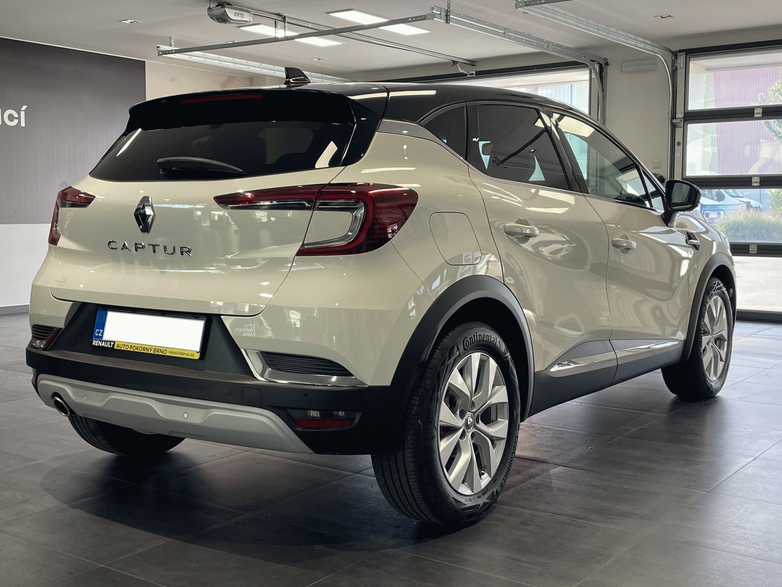 Renault Captur, INTENS 1,3TCe 130k - fotka 4