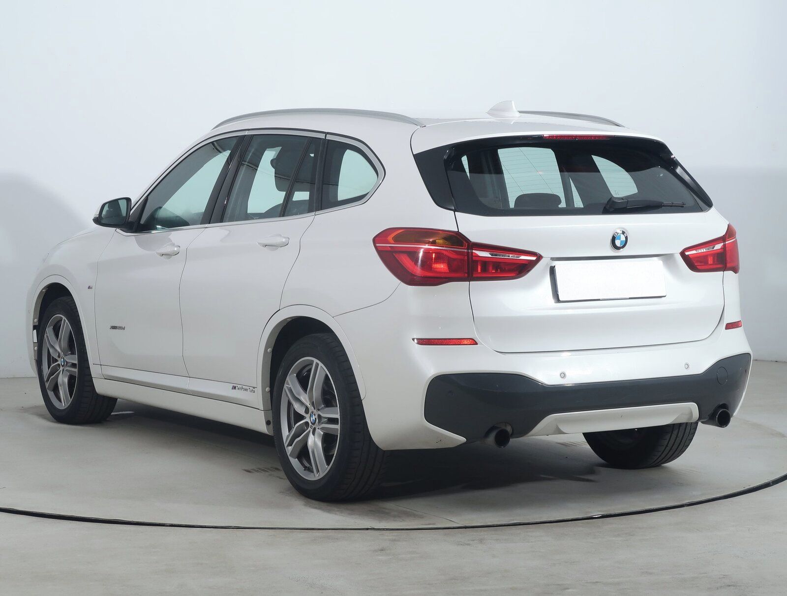 BMW X1, xDrive20d, M Sport, 4X4 - fotka 4