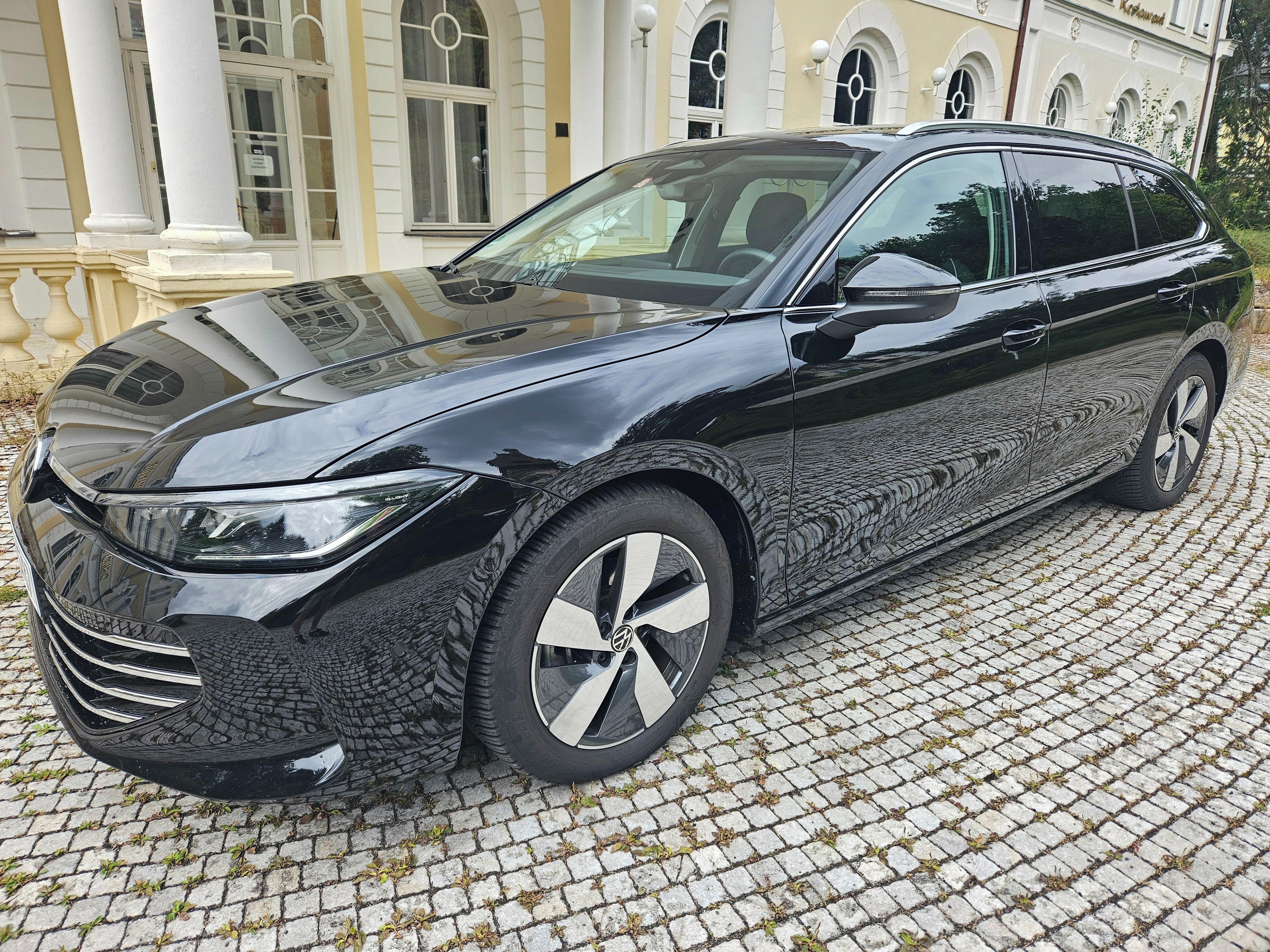 Volkswagen Passat, Elegance 23.000 km